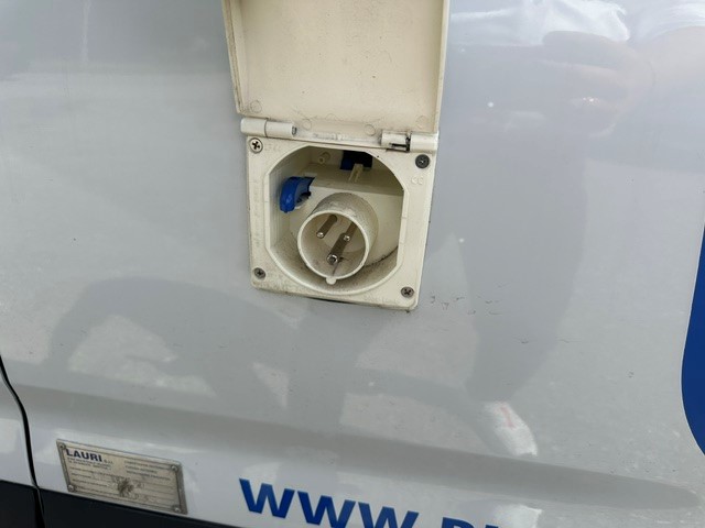 FIAT Doblo 1.5 BlueHDi L1 1000kg Swiss Edition A-image-17