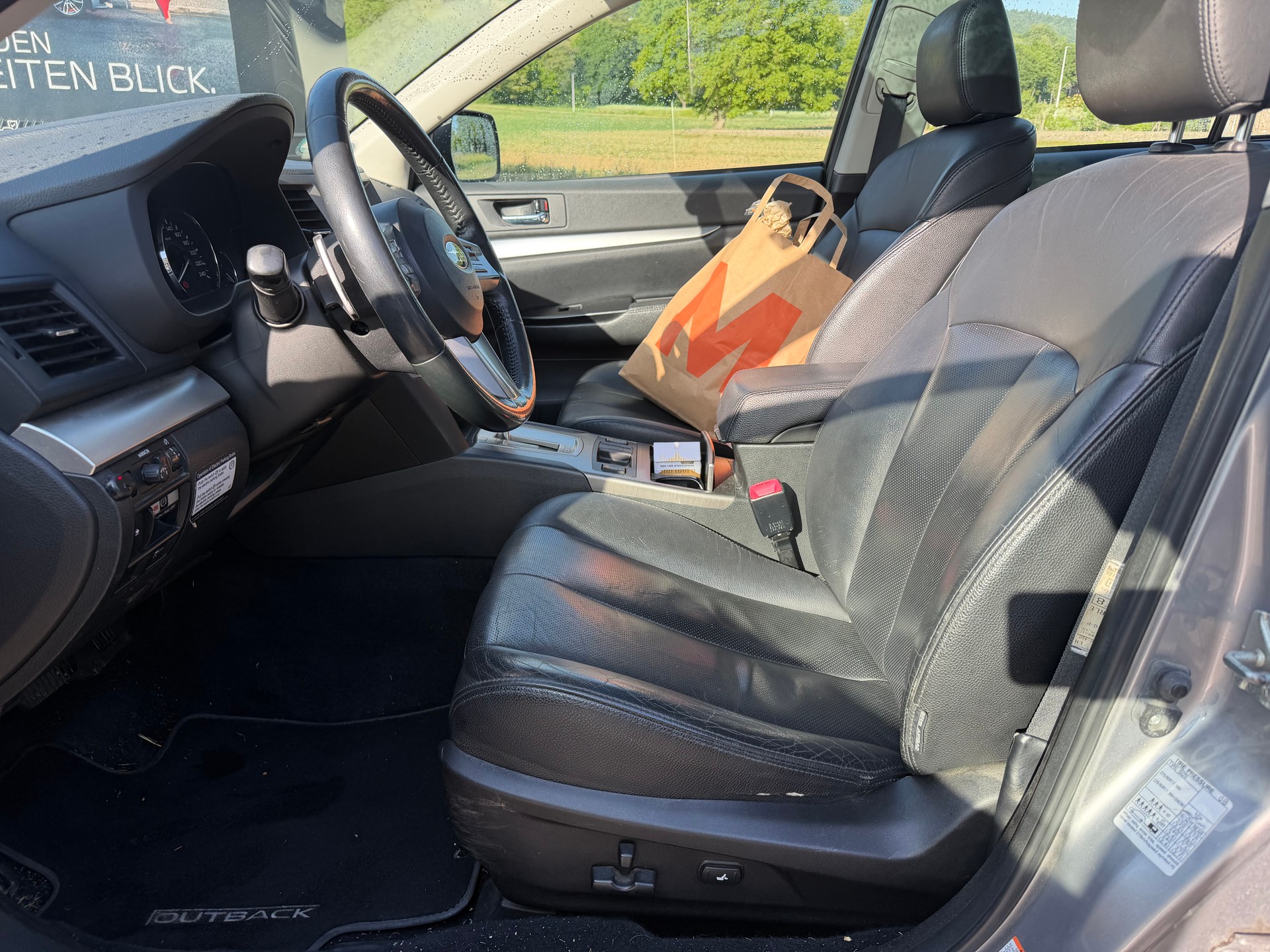 SUBARU Outback 2.5i Limited AWD Lineartronic-image-9