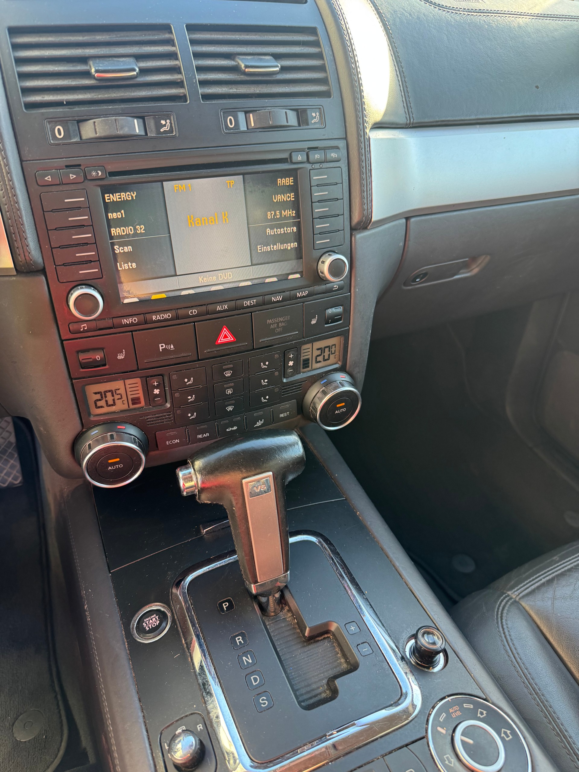 VW Touareg 3.0 TDI-image-6