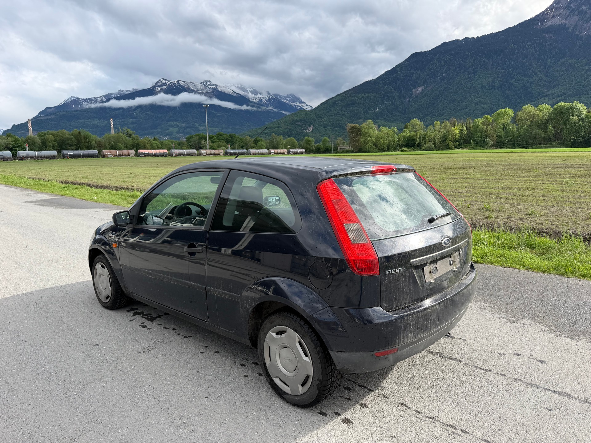 FORD 1.3 essence-image-5