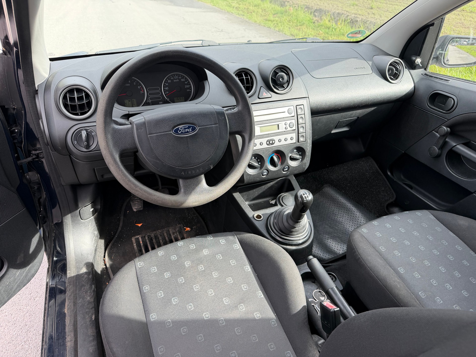 FORD 1.3 essence-image-6