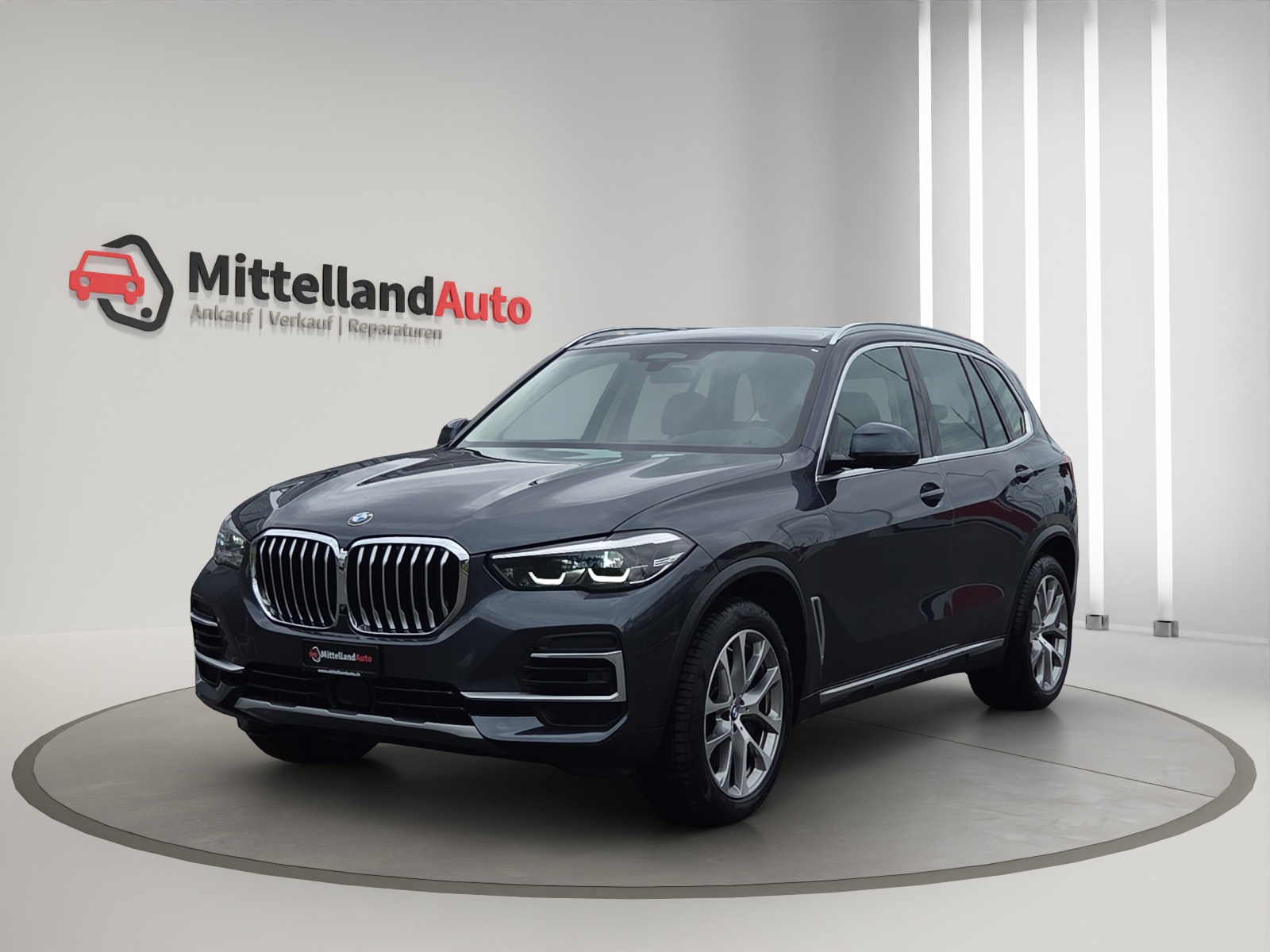 BMW X5 xDrive 48V 40d xLine Steptronic-image-0