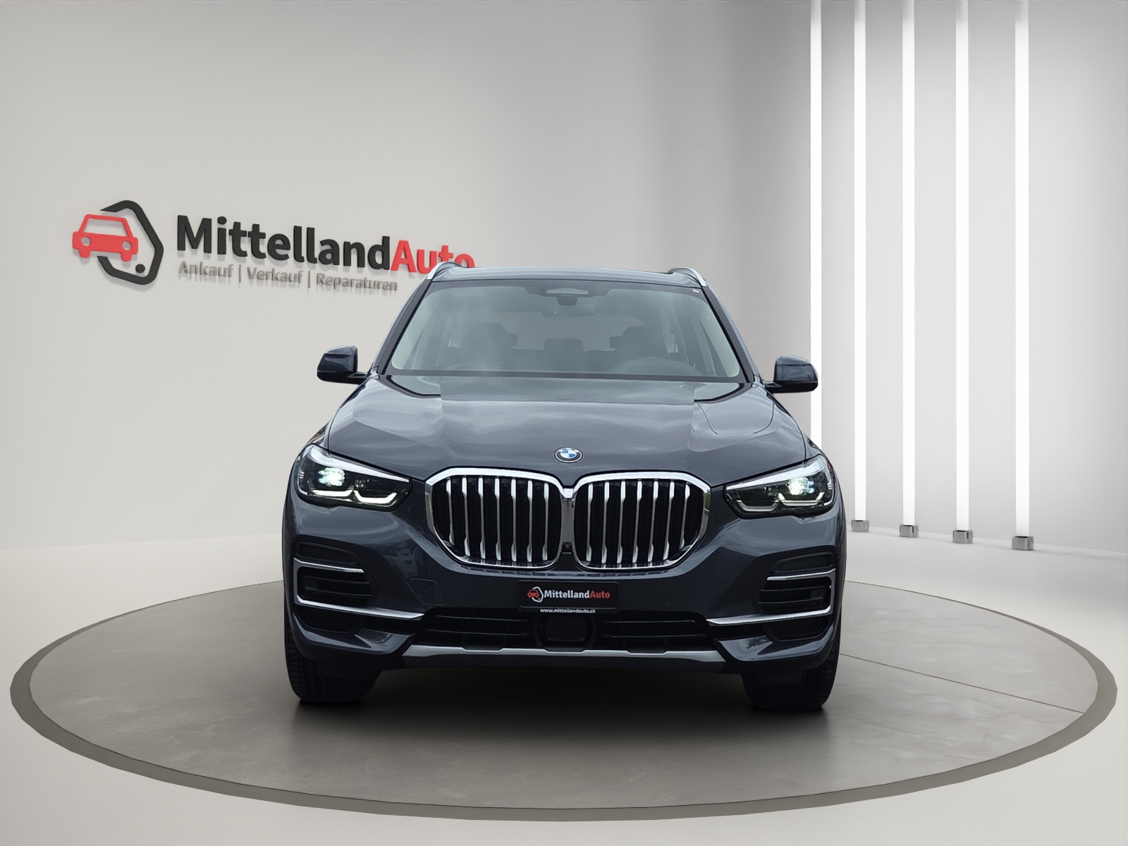 BMW X5 xDrive 48V 40d xLine Steptronic-image-1