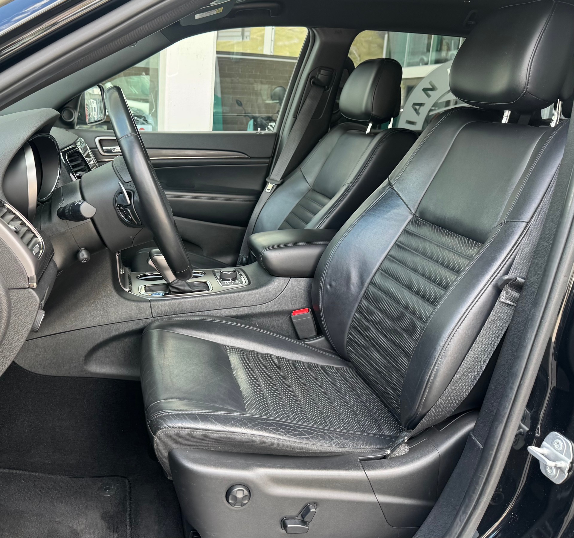 JEEP Grand Cherokee 3.0 CRD S-Limited Automatic-image-7