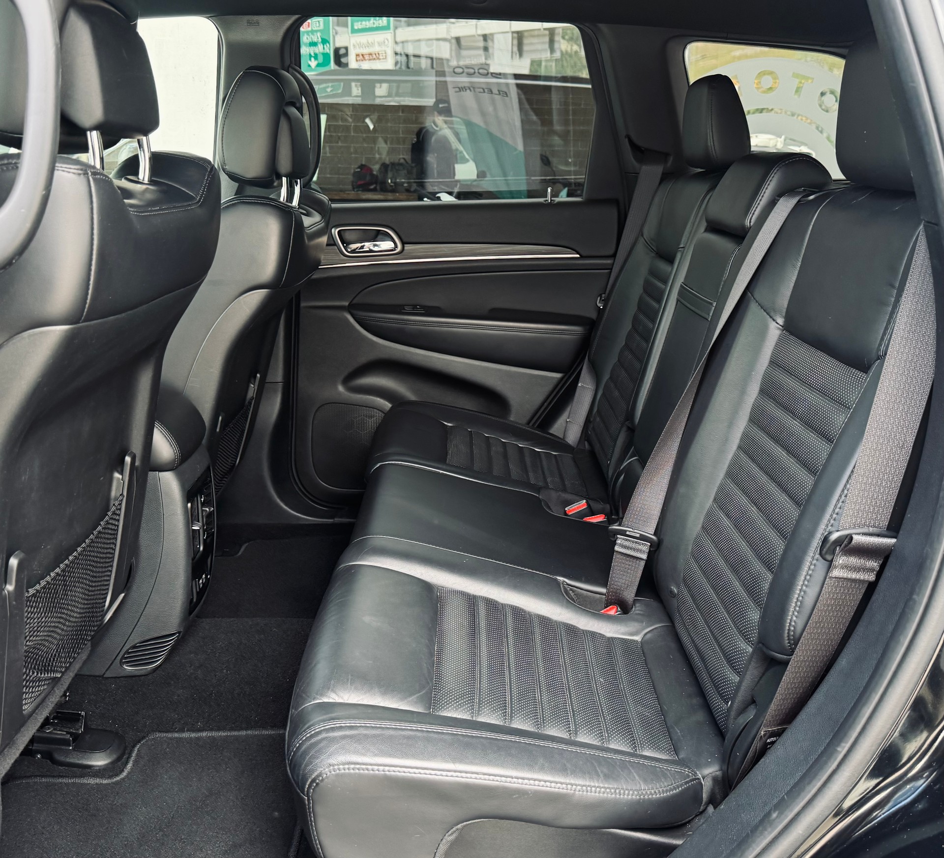 JEEP Grand Cherokee 3.0 CRD S-Limited Automatic-image-8