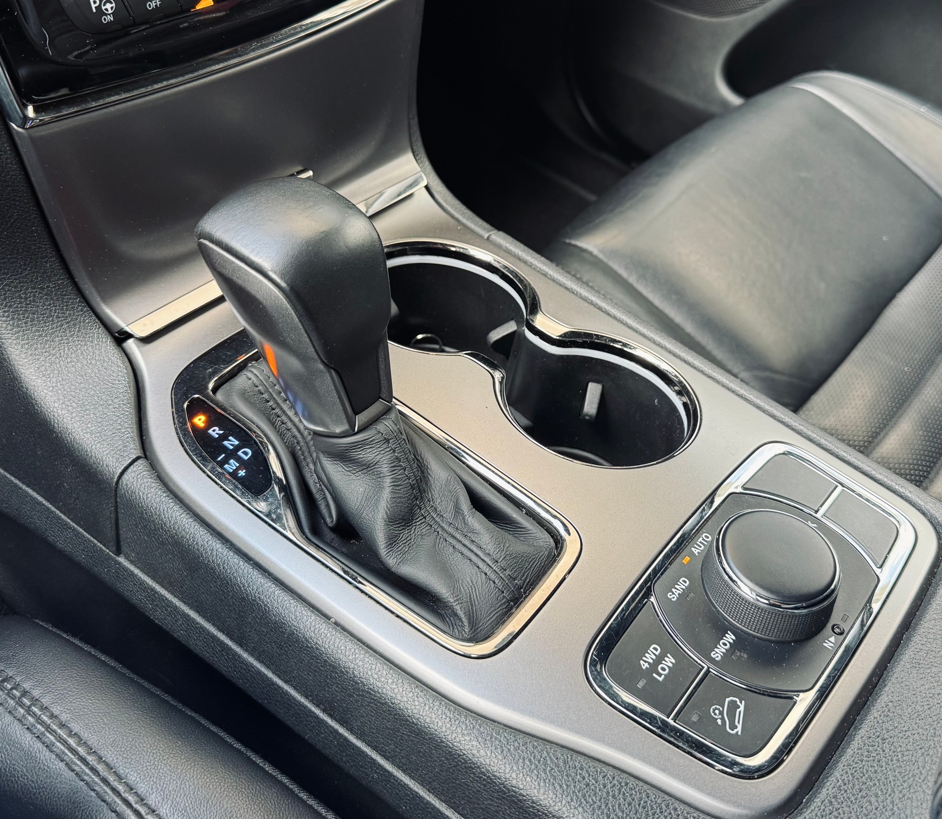 JEEP Grand Cherokee 3.0 CRD S-Limited Automatic-image-17