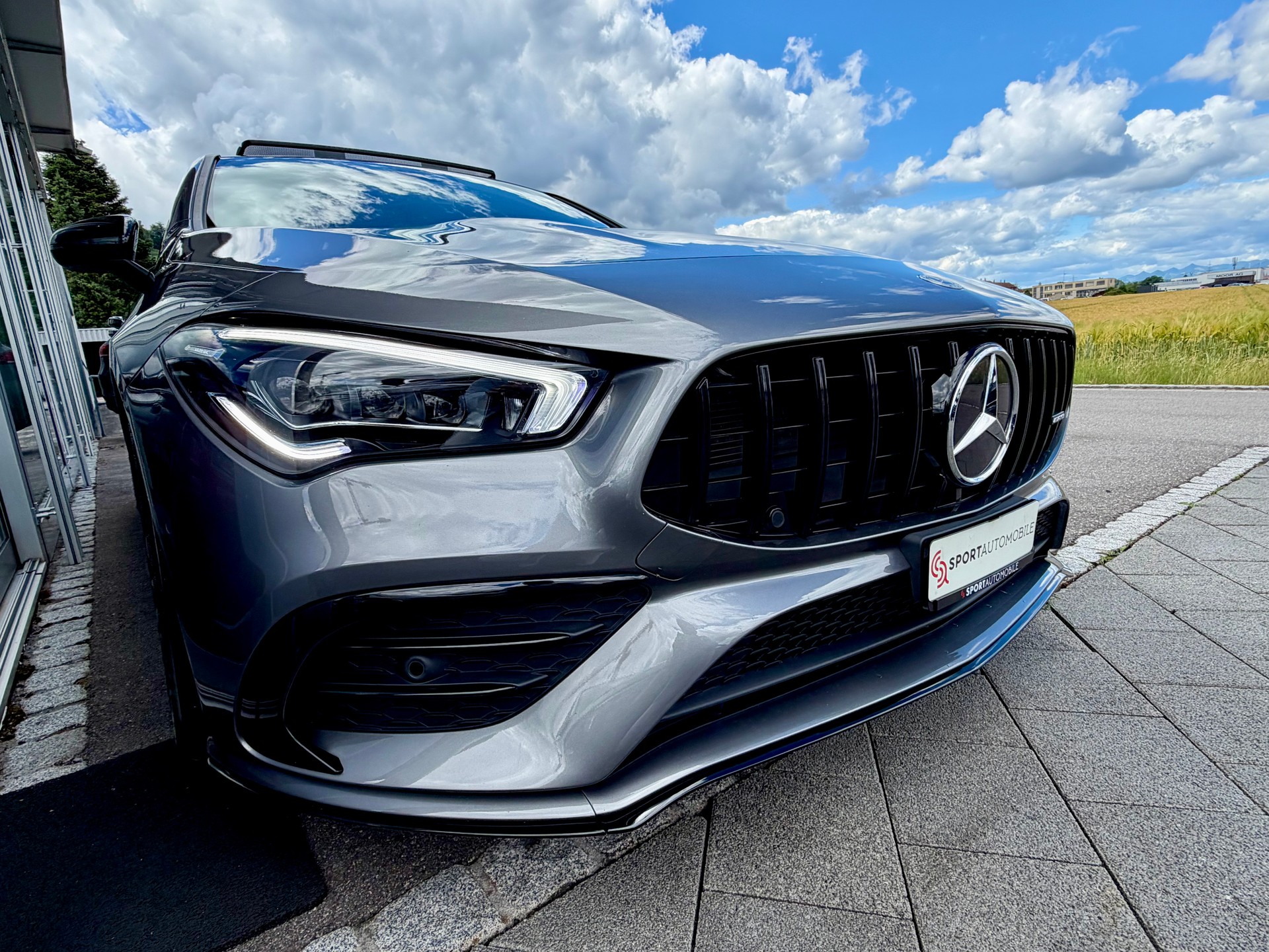 MERCEDES-BENZ CLA 35 AMG 4Matic 7G-DCT-image-4