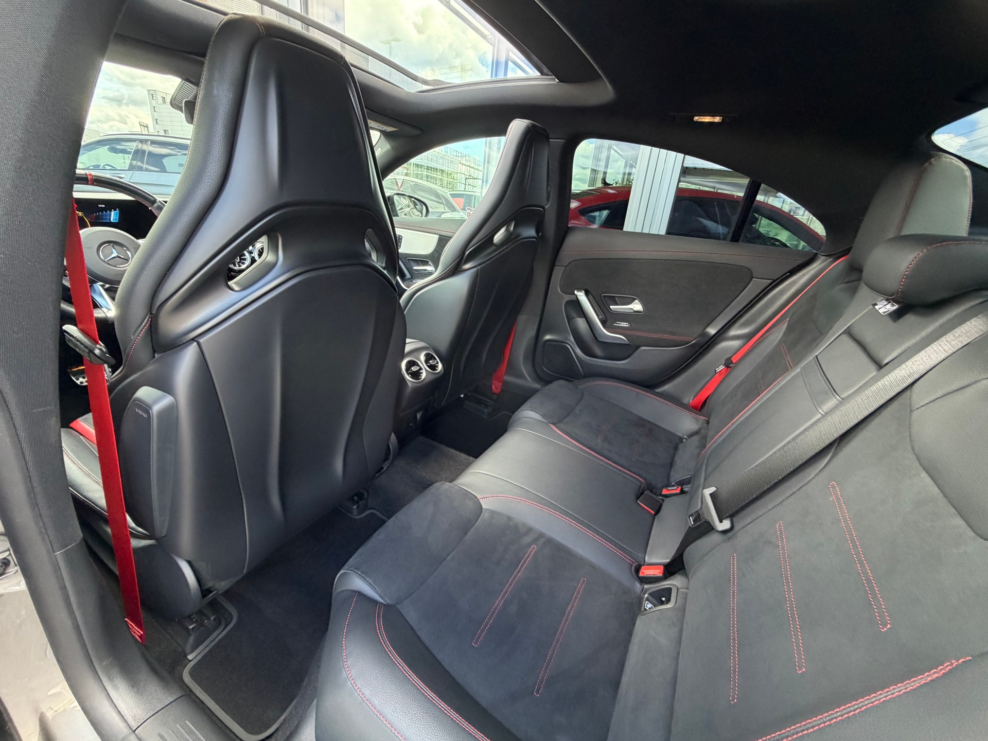 MERCEDES-BENZ CLA 35 AMG 4Matic 7G-DCT-image-10