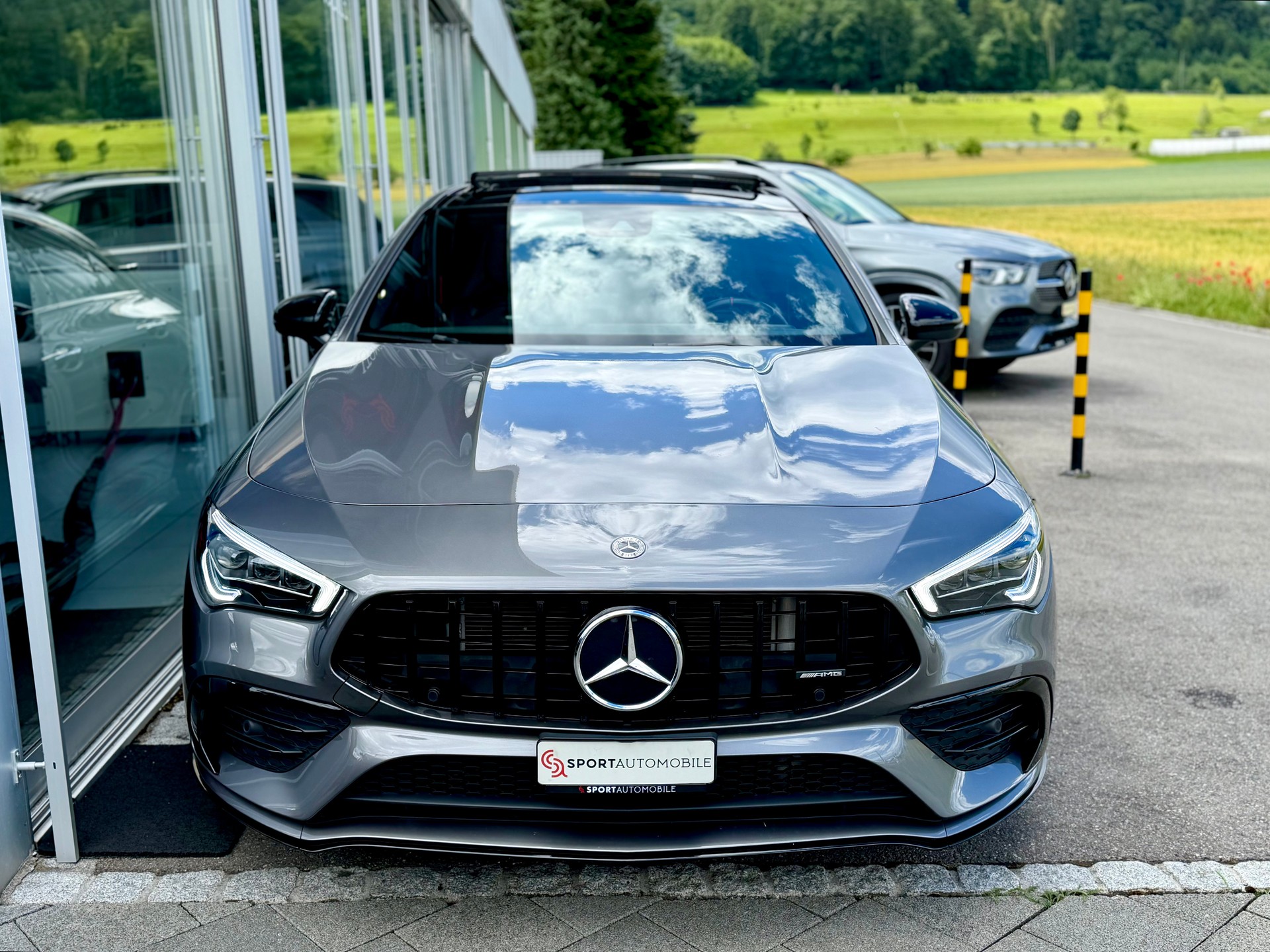 MERCEDES-BENZ CLA 35 AMG 4Matic 7G-DCT-showroom-element-3