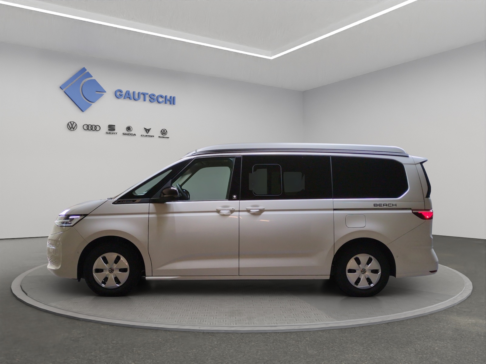 VW California 2.0 TDI Beach Tour Liberty-image-1