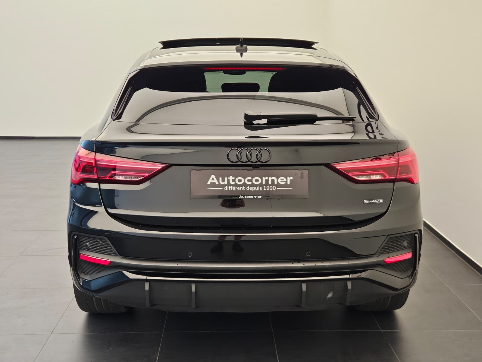 AUDI Q3 Sportback 40 TFSI S line quattro S-tronic-image-7