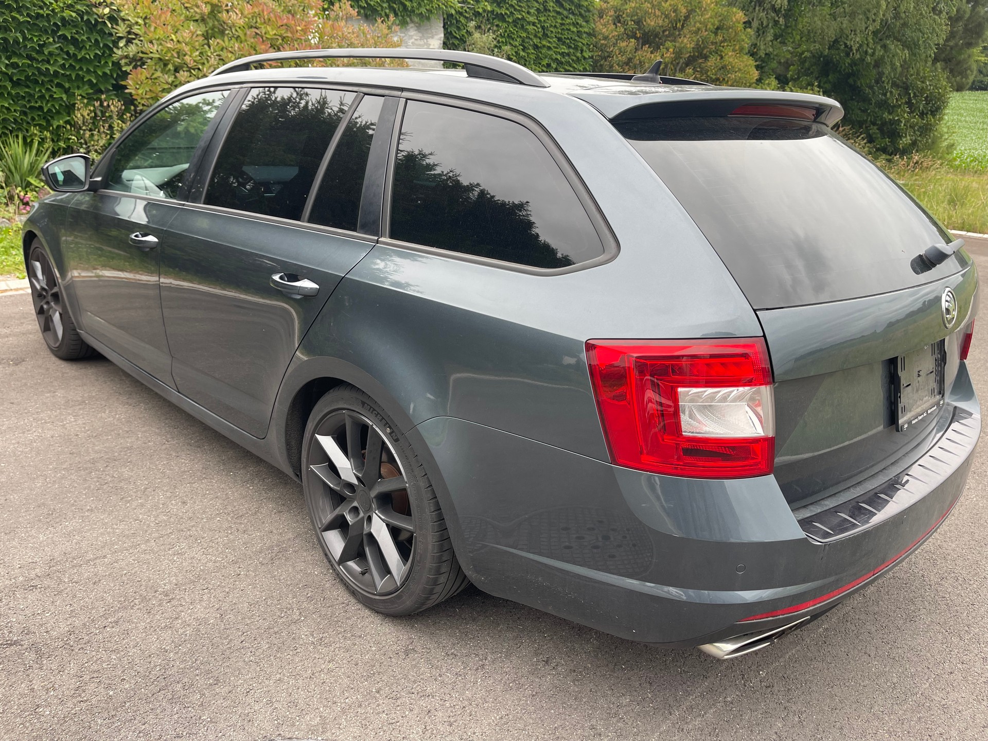 SKODA Octavia Combi 2.0 TSI RS DSG-image-7