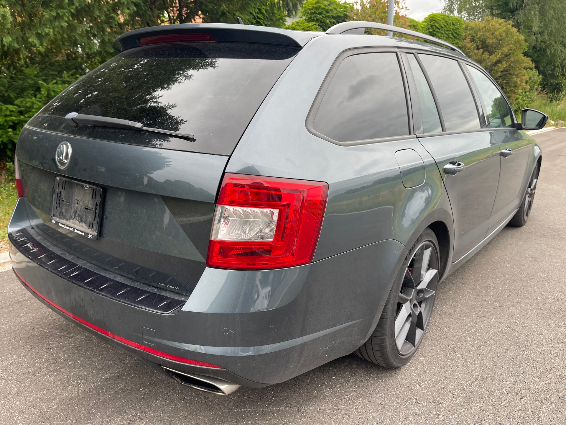 SKODA Octavia Combi 2.0 TSI RS DSG-image-2