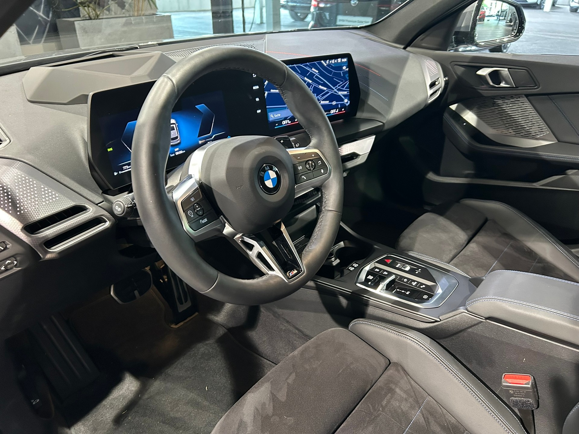 BMW 123 xDrive M Sport Steptronic-image-25
