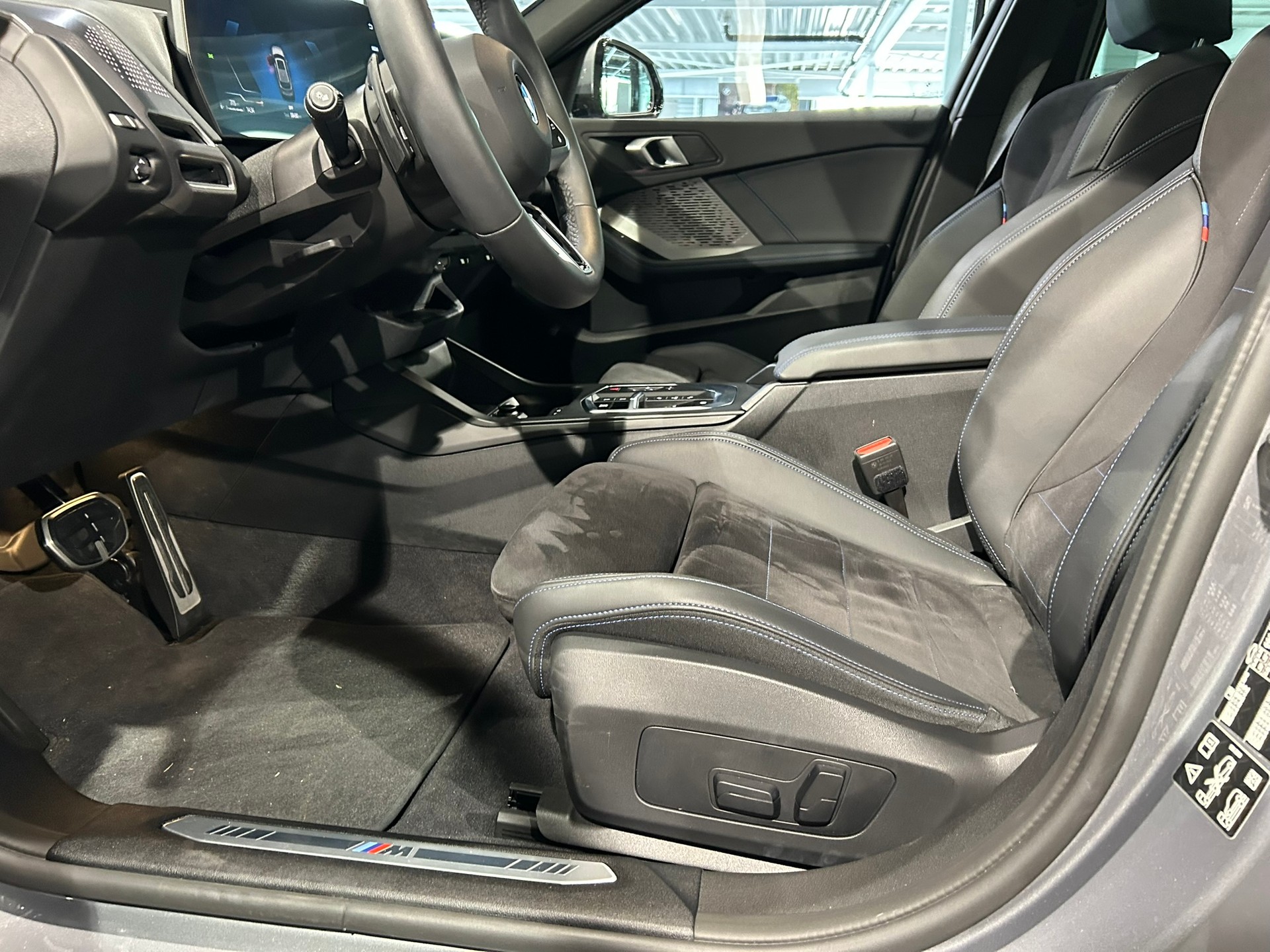 BMW 123 xDrive M Sport Steptronic-image-17