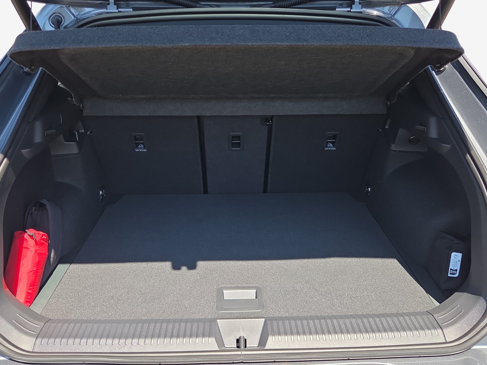 VW T-Roc 1.5 eTSI mHEV R-Line DSG-image-12