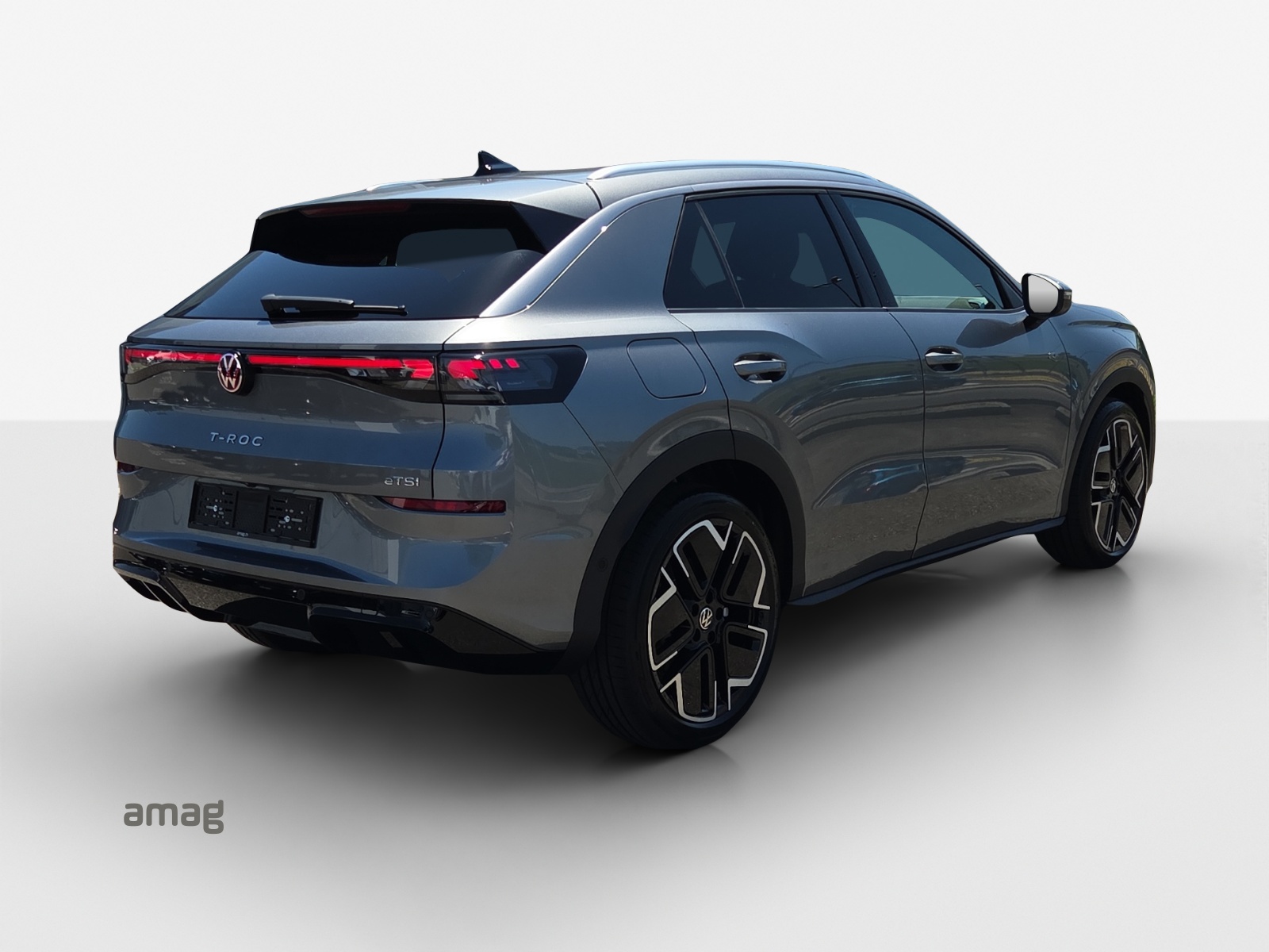 VW T-Roc 1.5 eTSI mHEV R-Line DSG-image-4