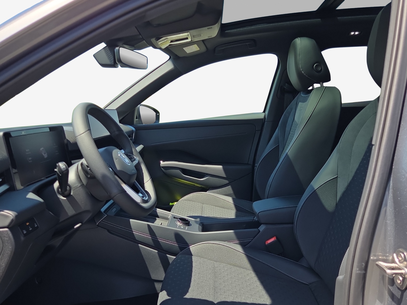 VW T-Roc 1.5 eTSI mHEV R-Line DSG-image-7