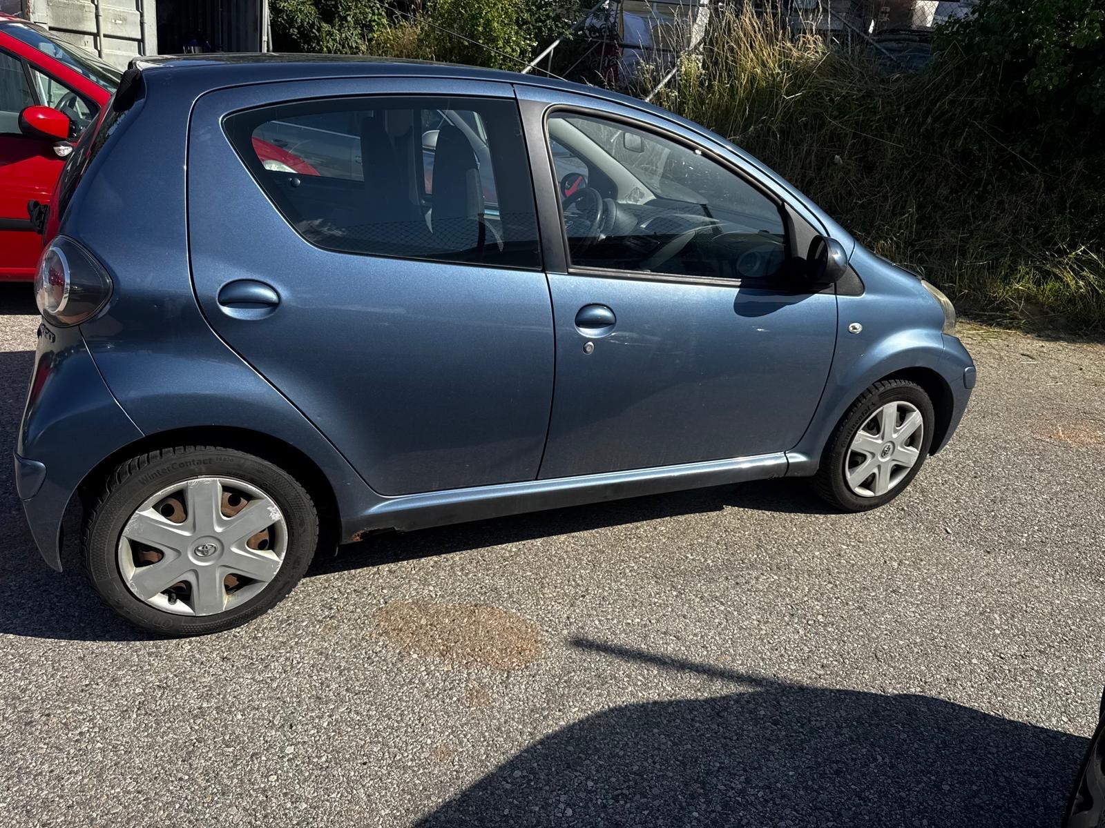 TOYOTA Aygo 1.0 Linea Terra-image-4