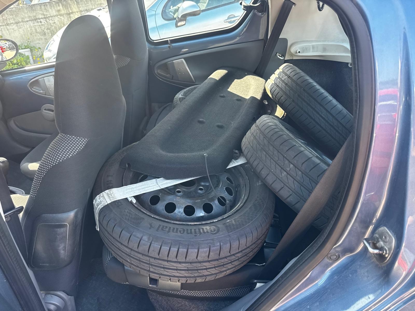 TOYOTA Aygo 1.0 Linea Terra-image-10