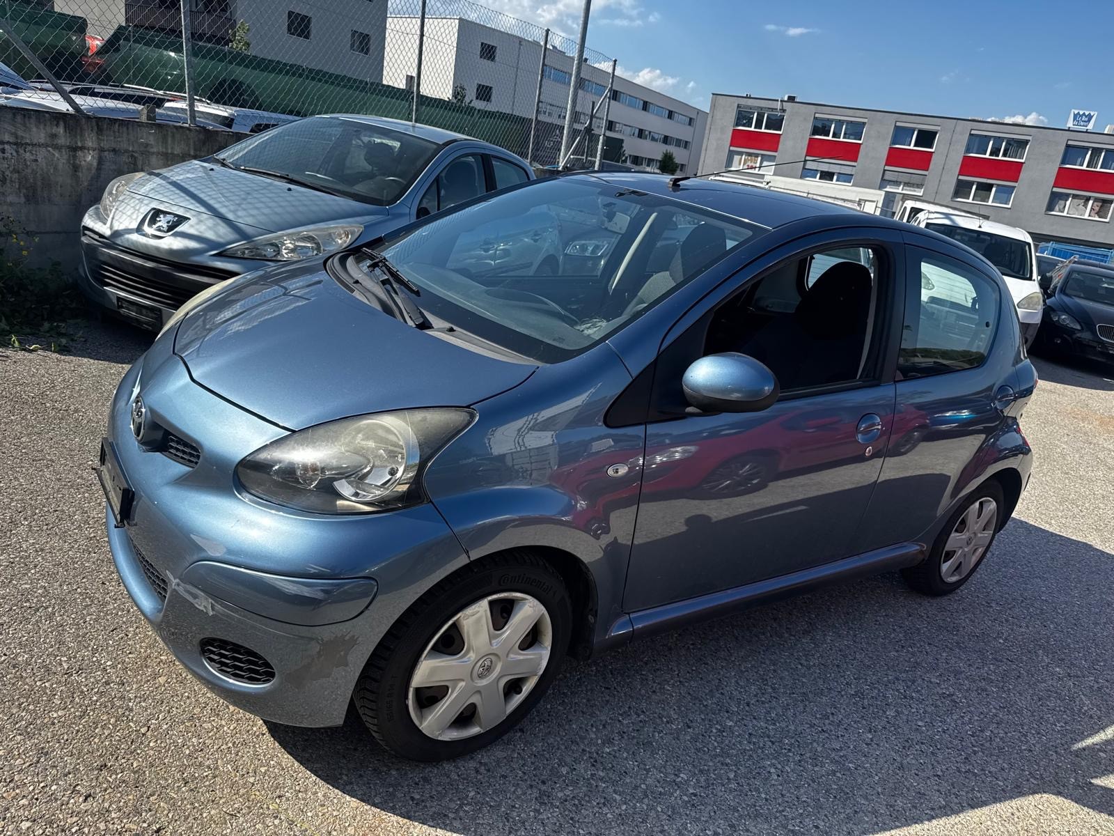 TOYOTA Aygo 1.0 Linea Terra-image-3