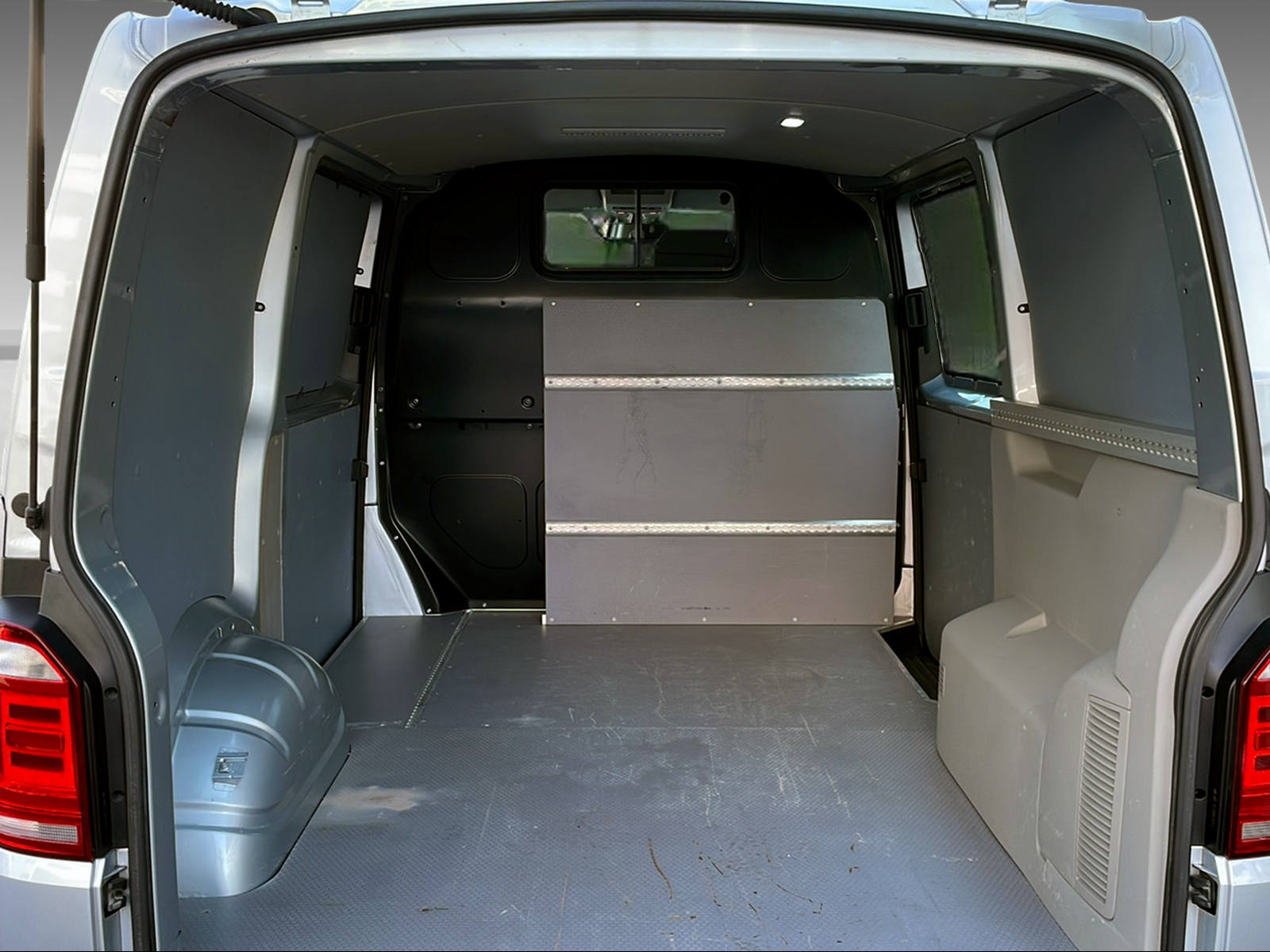VW T6 Kaw. 3000 2.0 TDI 204 PS DSG 4motion-image-8