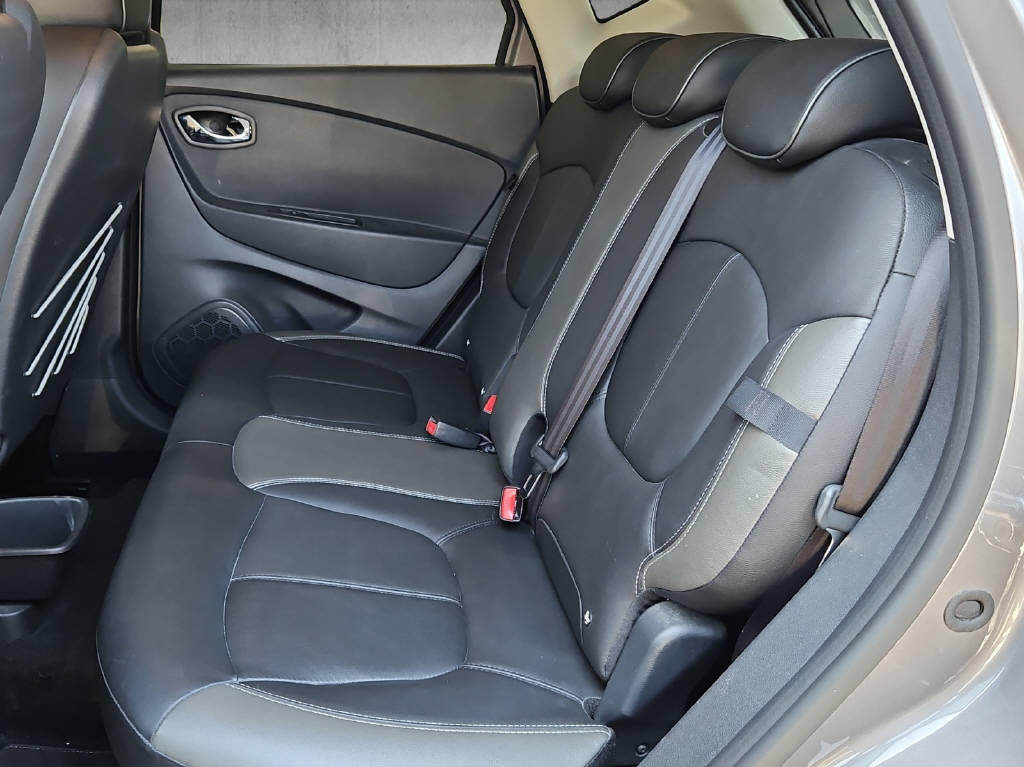 RENAULT Captur 1.2 TCe Swiss Ed. EDC S/S-image-5
