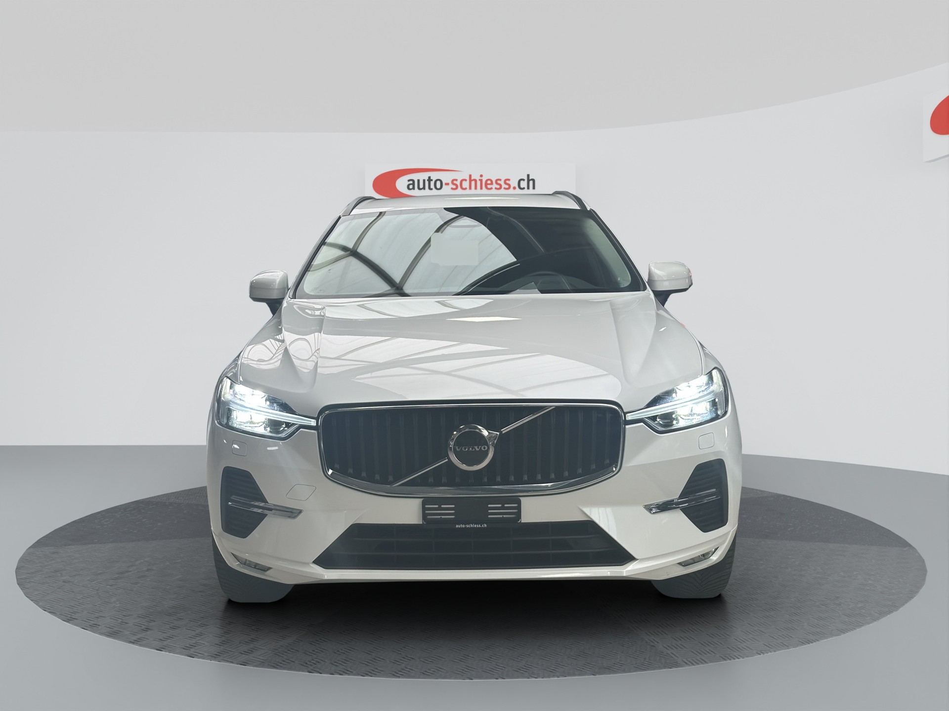 VOLVO XC60 B5 Benzin Mild Hybrid AWD Core Geartronic-image-1