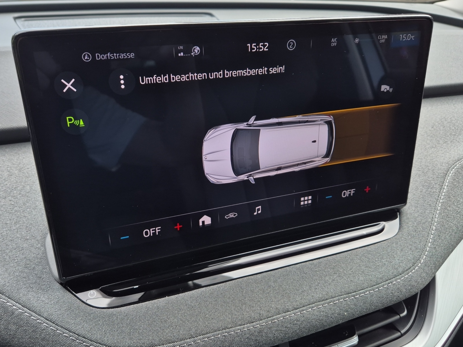 SKODA Enyaq iV 80-image-18
