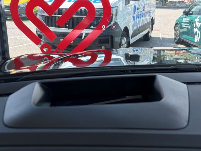 RENAULT Rafale 1.2 E-Tech Plug-in Hybrid 300 4x4 Atelier Alpine-image-13