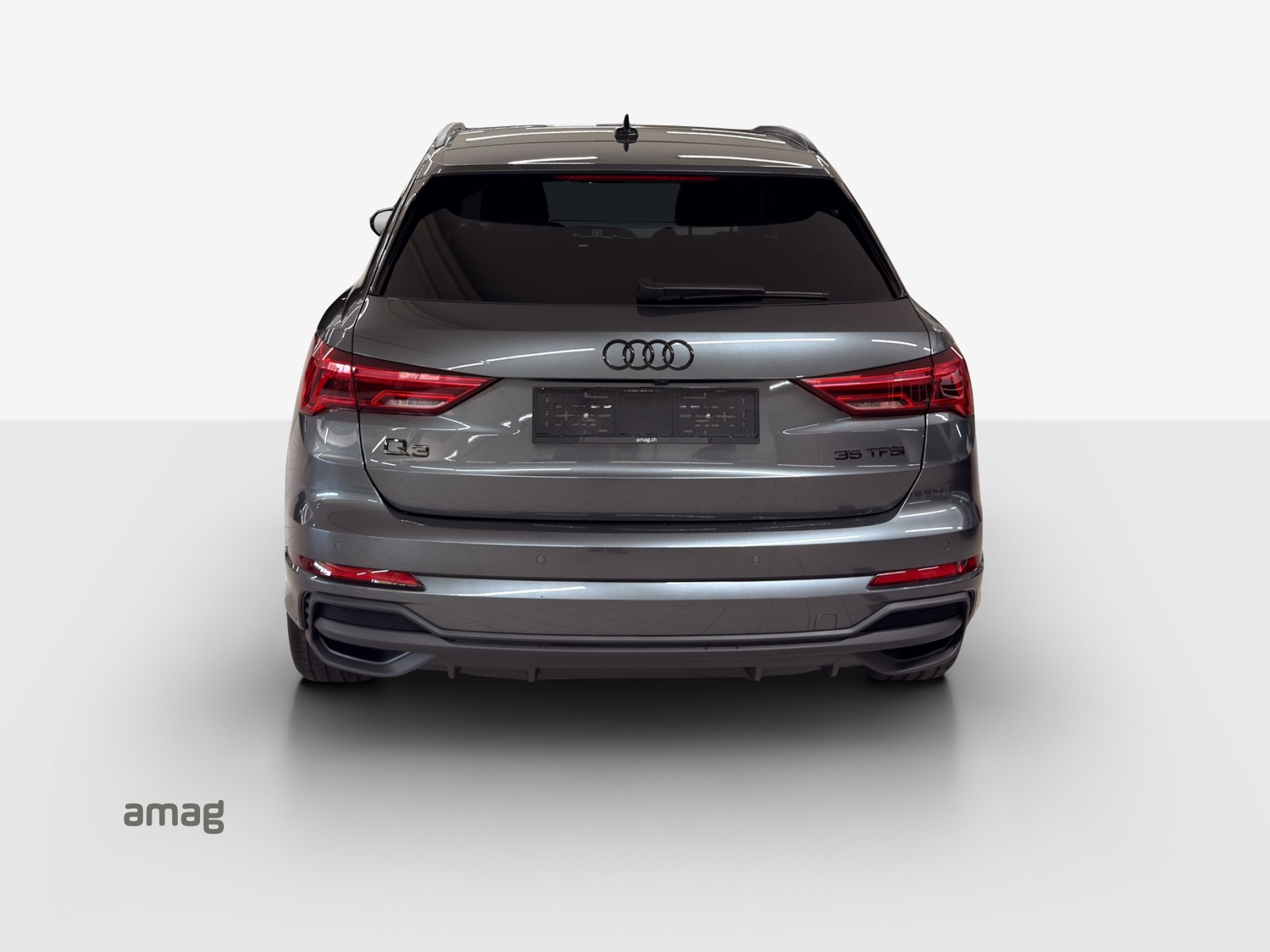 AUDI Q3 35 TFSI S line Attraction S-tronic-image-3