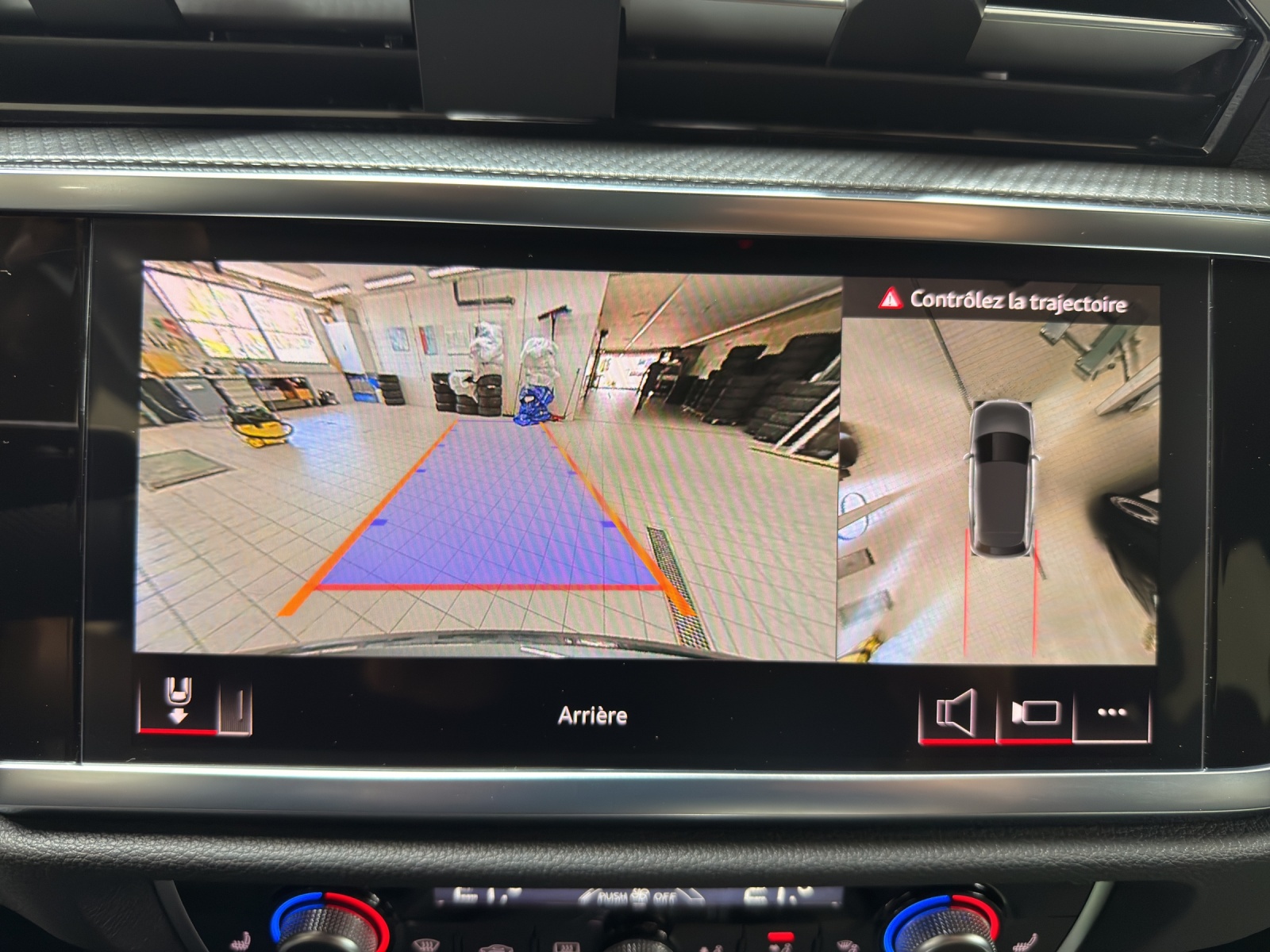 AUDI Q3 35 TFSI S line Attraction S-tronic-image-13