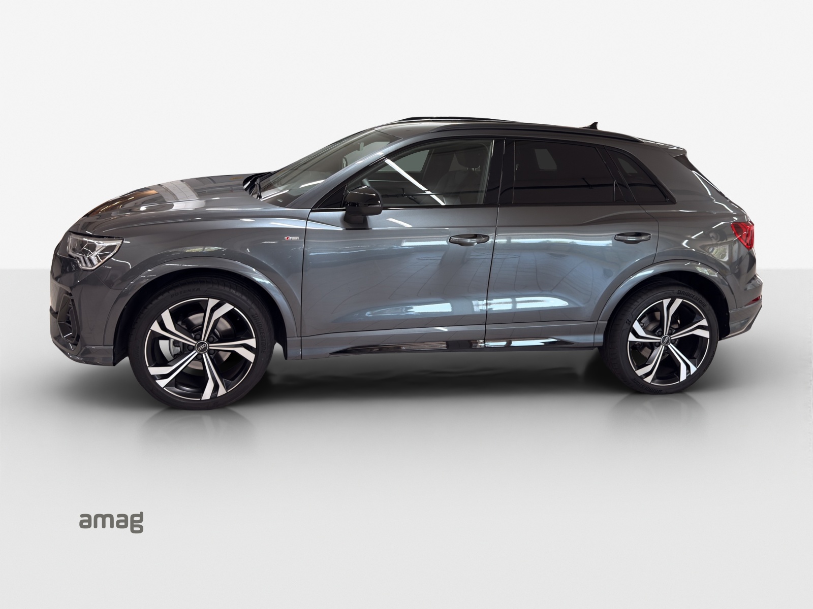 AUDI Q3 35 TFSI S line Attraction S-tronic-image-1