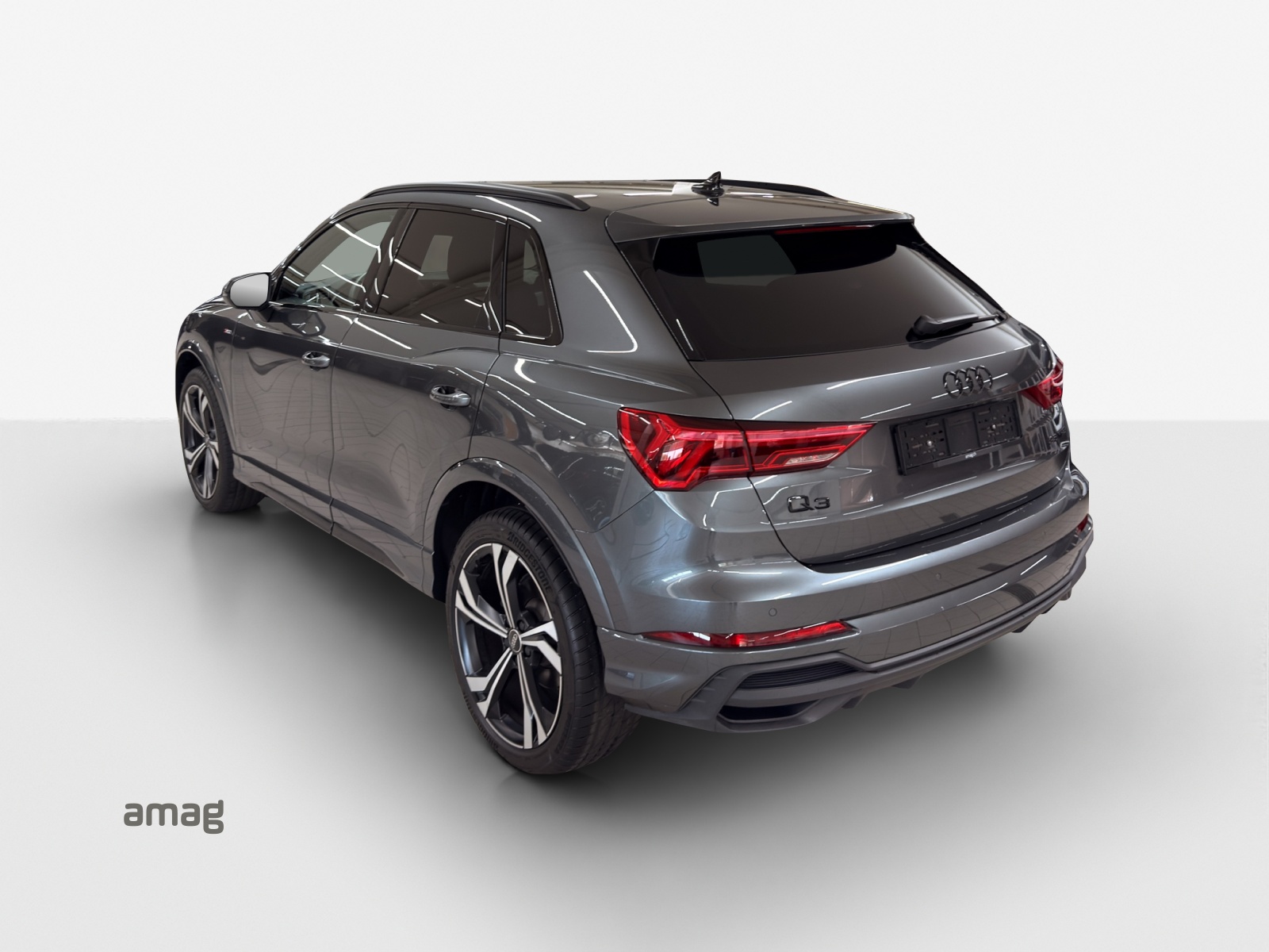 AUDI Q3 35 TFSI S line Attraction S-tronic-image-2