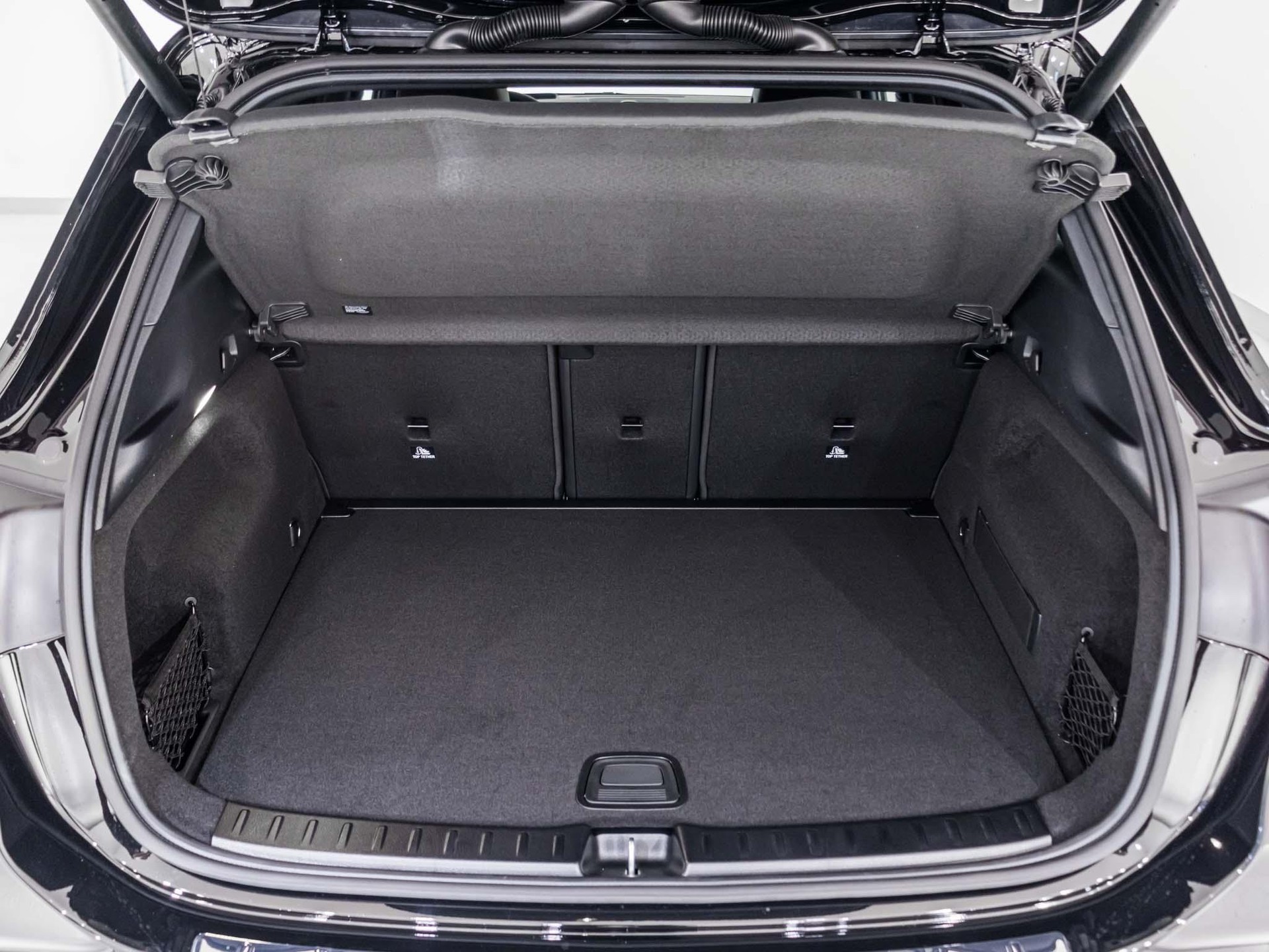 MERCEDES-BENZ GLA 220 d 4MATIC "Swiss Star"-image-13