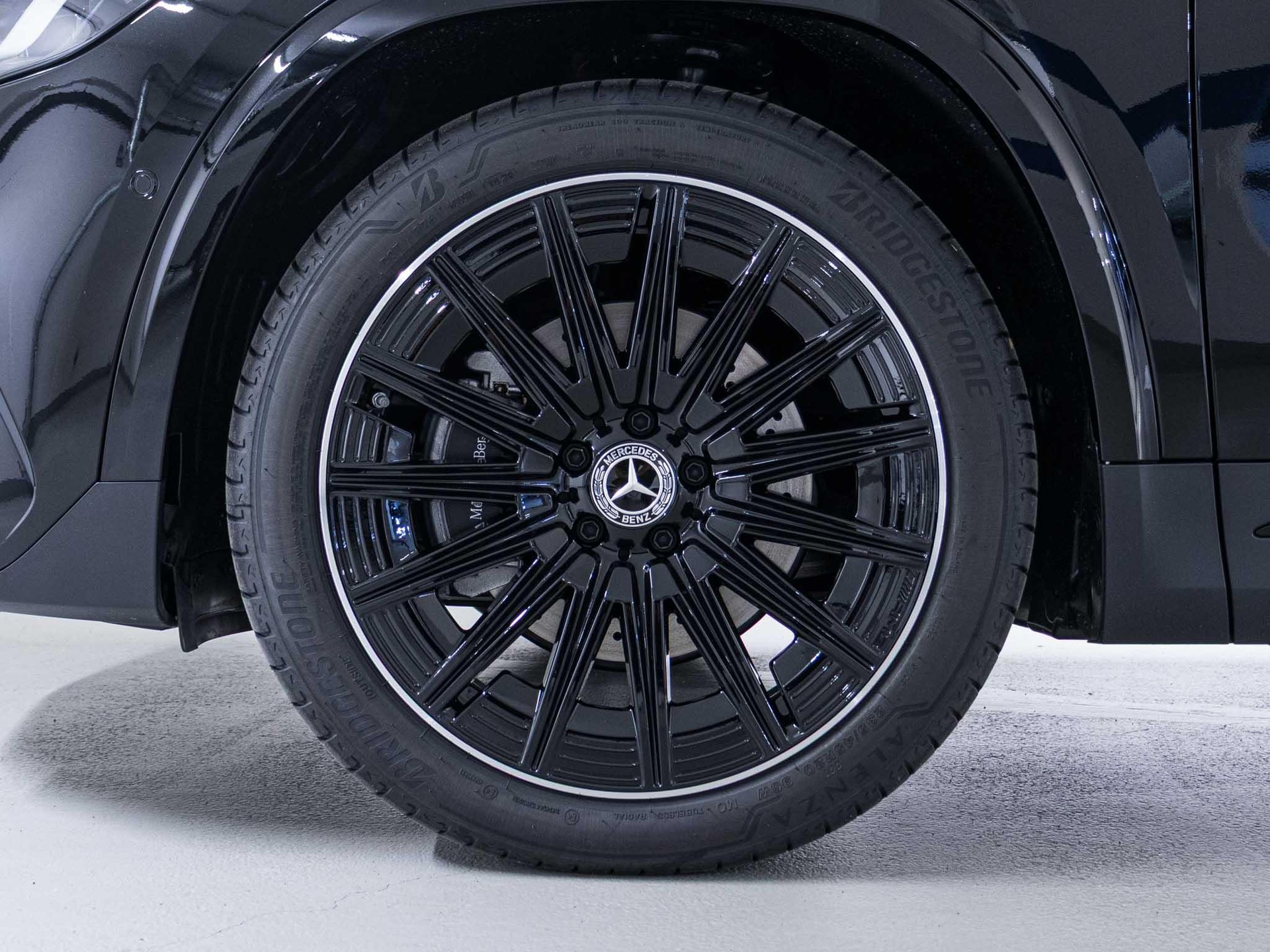 MERCEDES-BENZ GLA 220 d 4MATIC "Swiss Star"-image-14