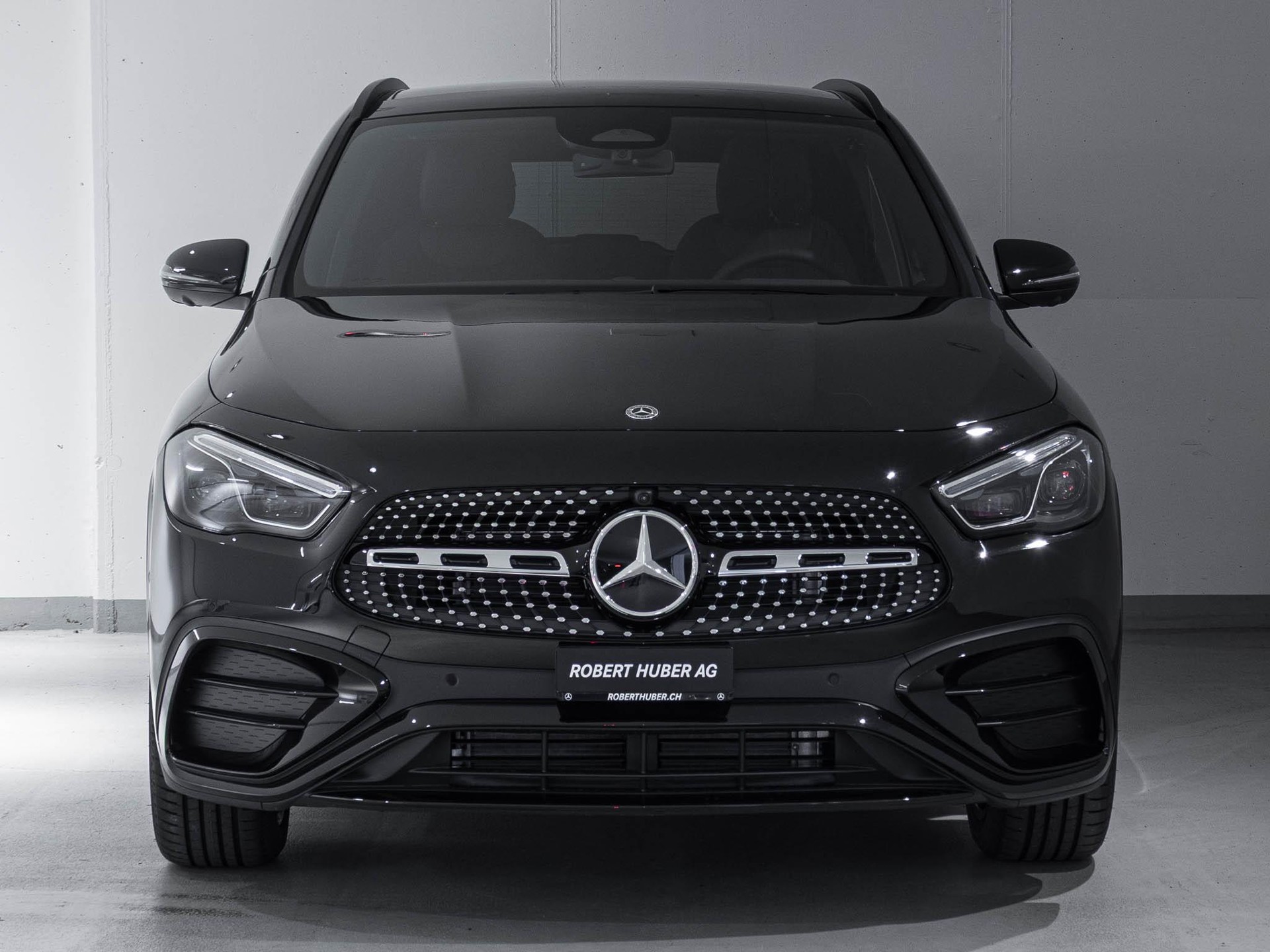 MERCEDES-BENZ GLA 220 d 4MATIC "Swiss Star"-image-2
