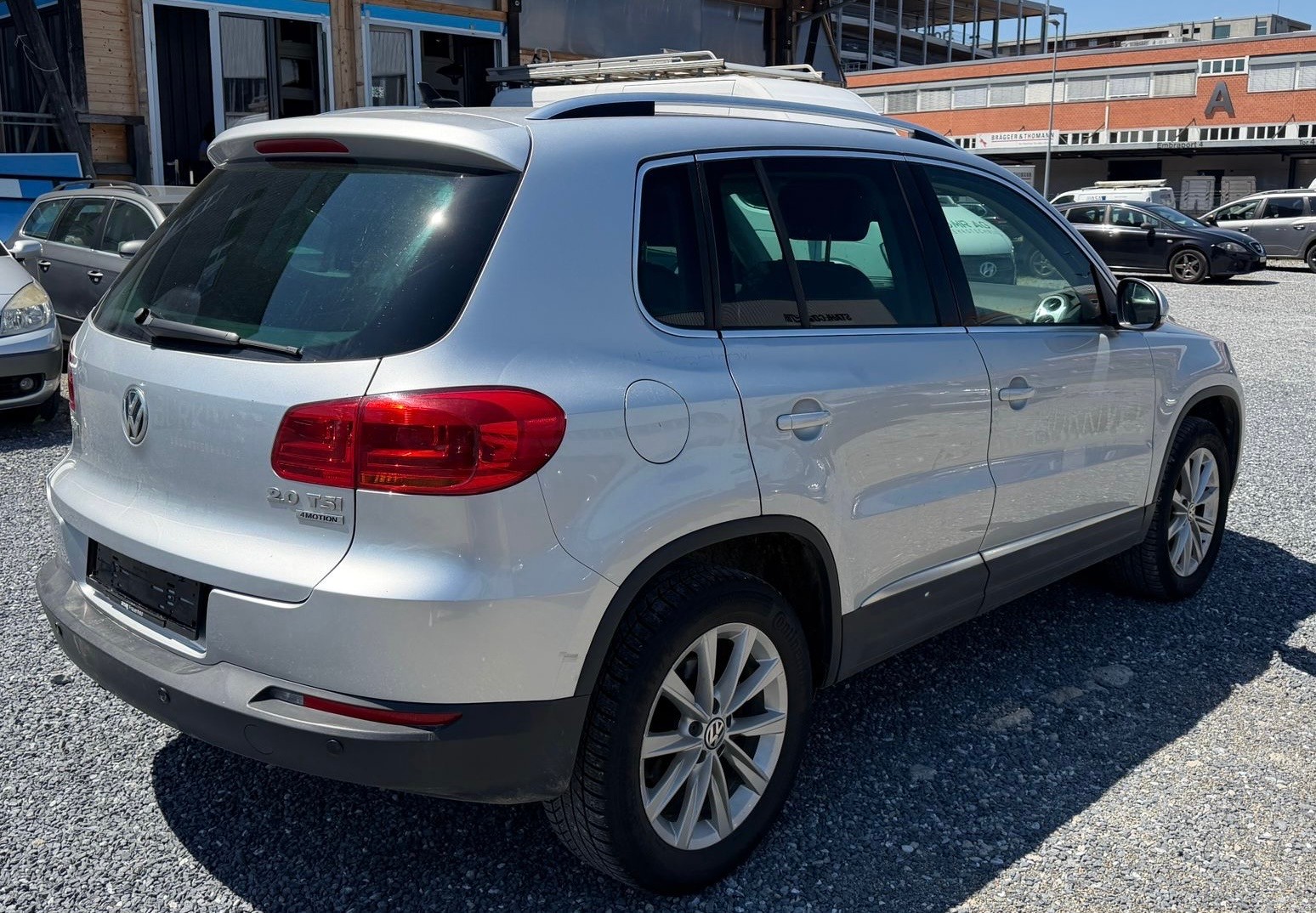 VW Tiguan 2.0 TSI Sport&Style 4Motion-image-5