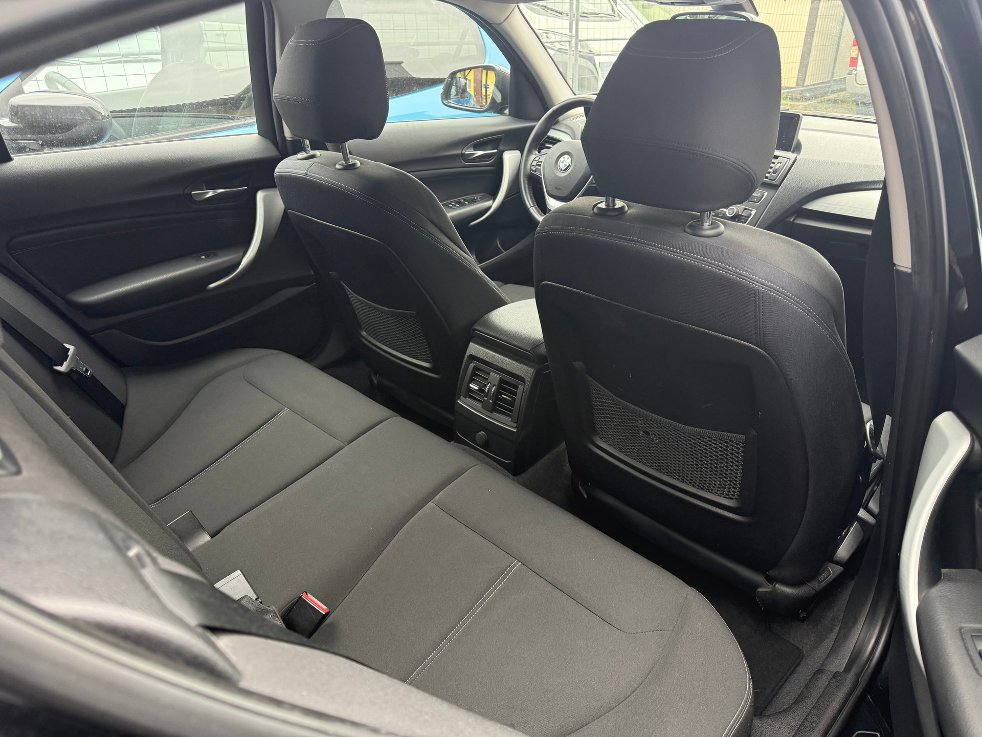 BMW 120d xDrive Sport Line-image-6