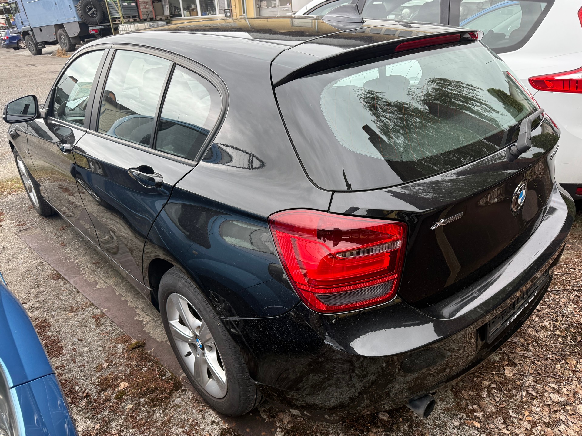 BMW 120d xDrive Sport Line-image-2