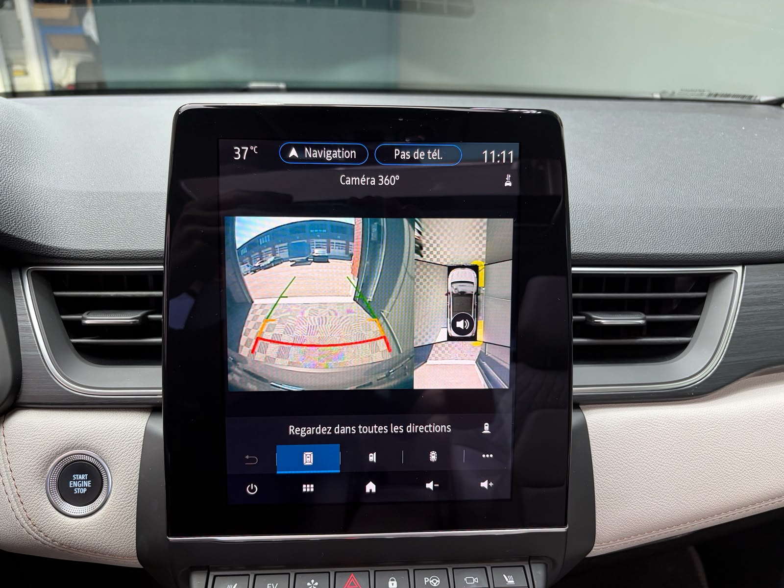 RENAULT Captur 1.6 E-Tech Initiale Paris DHT-image-22