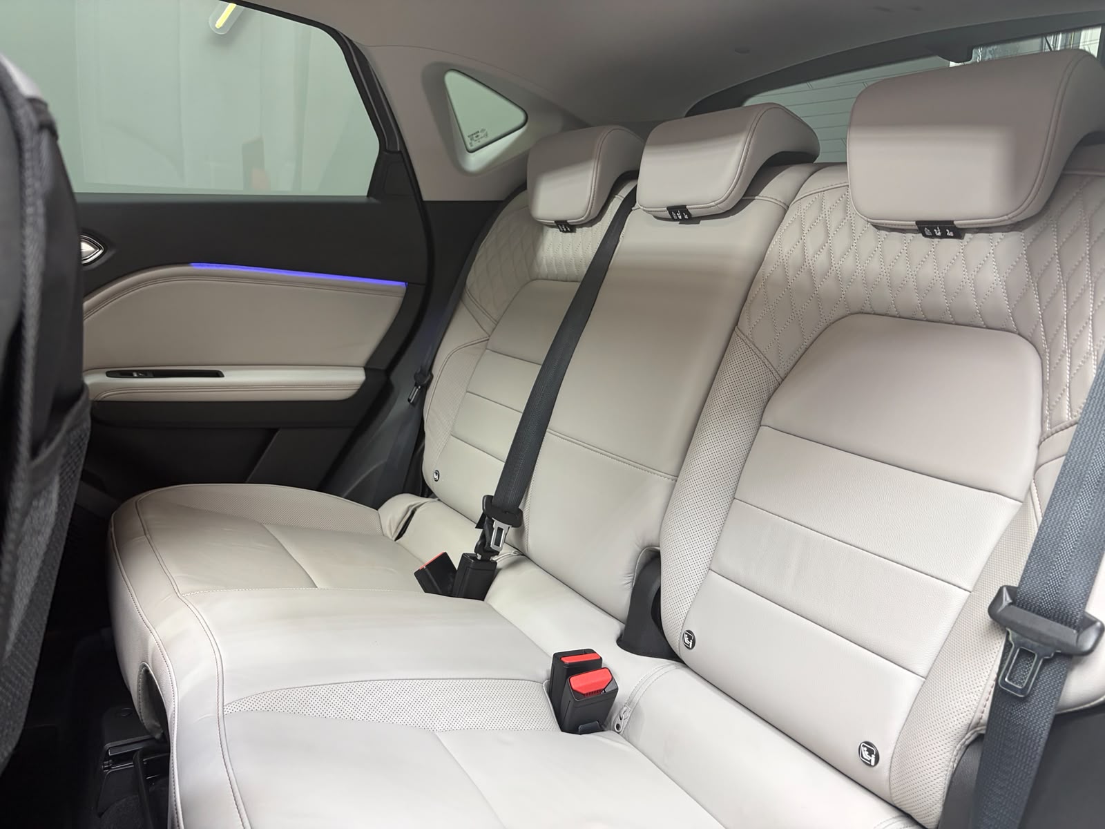 RENAULT Captur 1.6 E-Tech Initiale Paris DHT-image-12