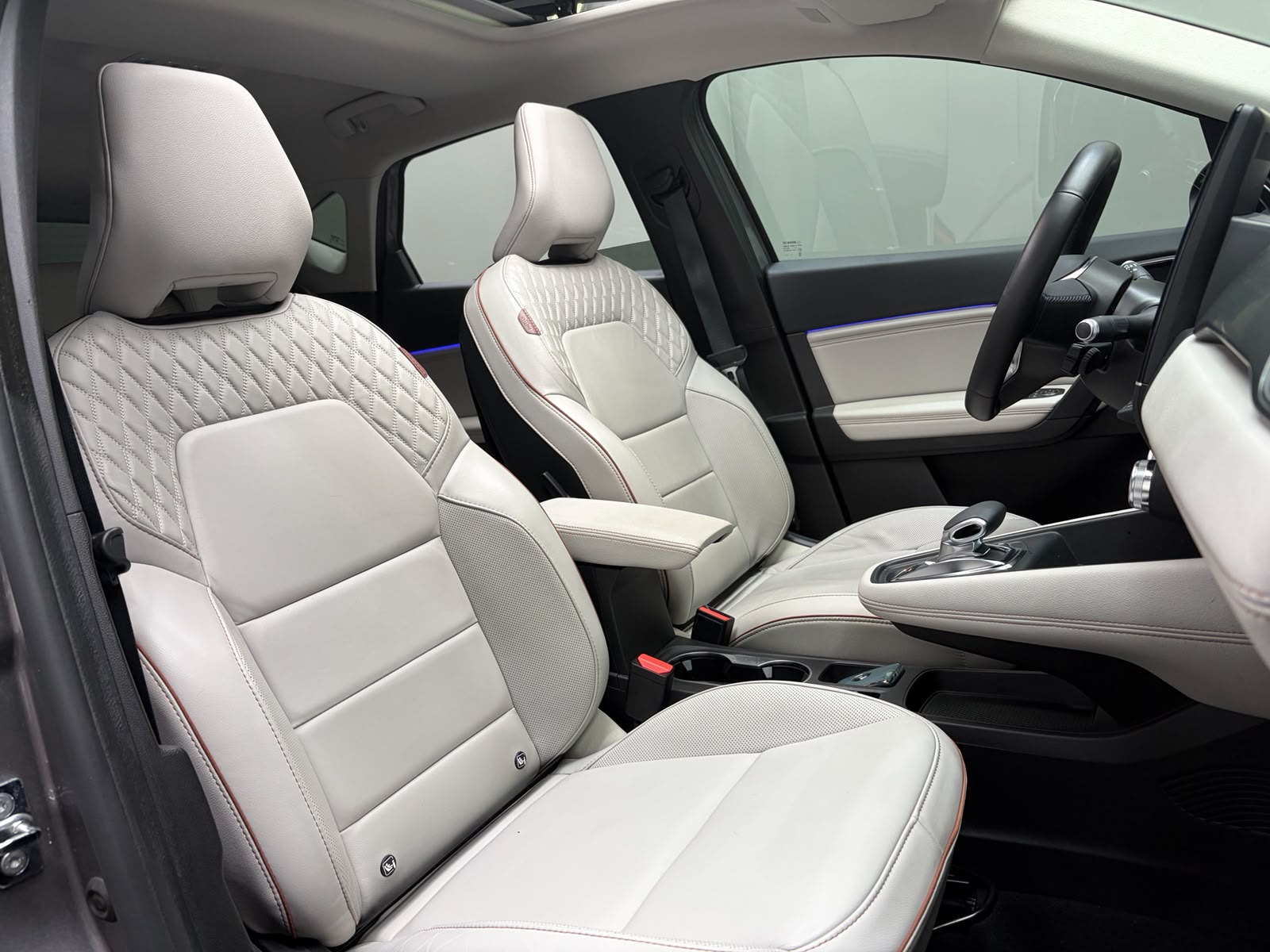RENAULT Captur 1.6 E-Tech Initiale Paris DHT-image-13