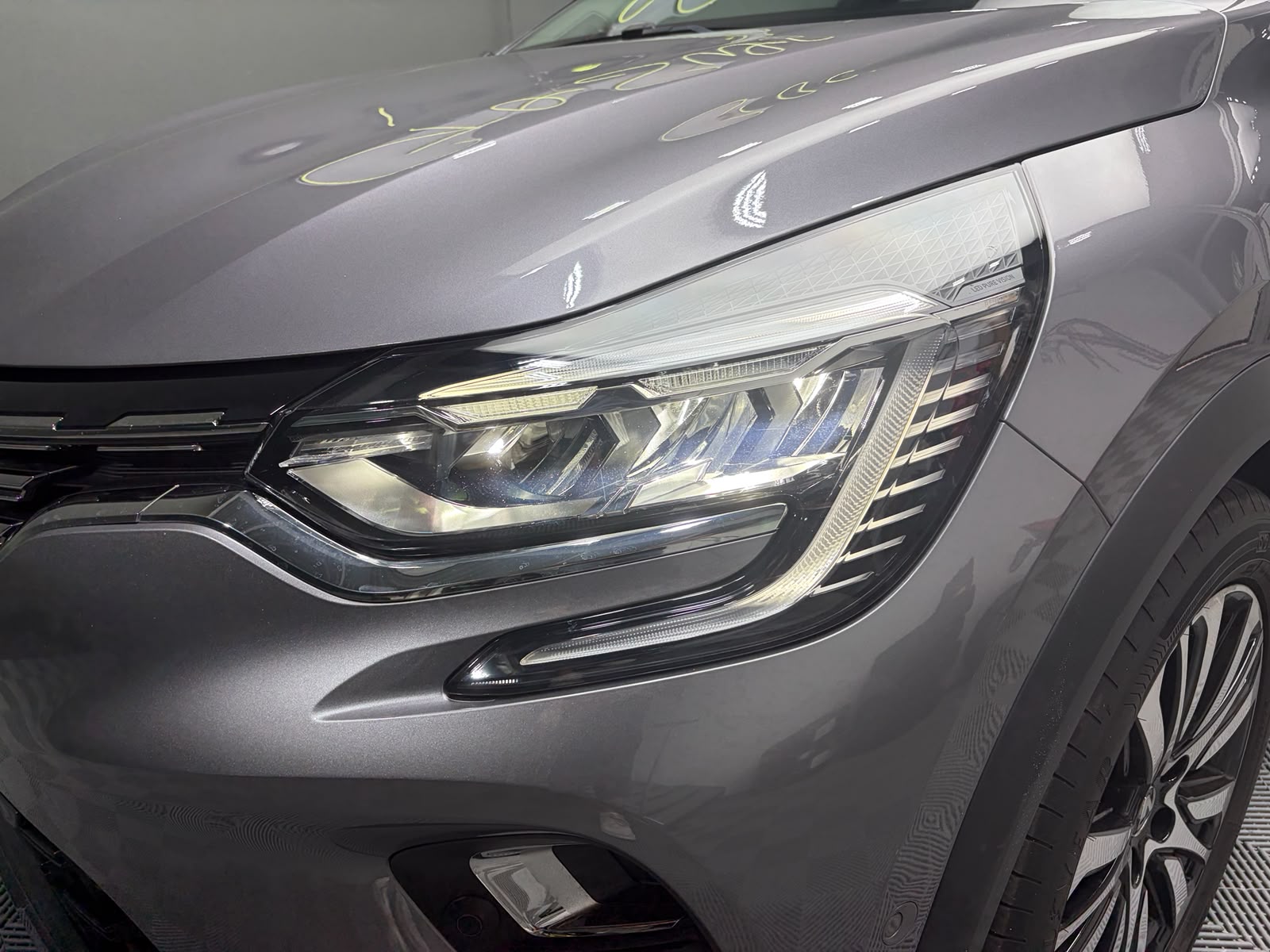 RENAULT Captur 1.6 E-Tech Initiale Paris DHT-image-7