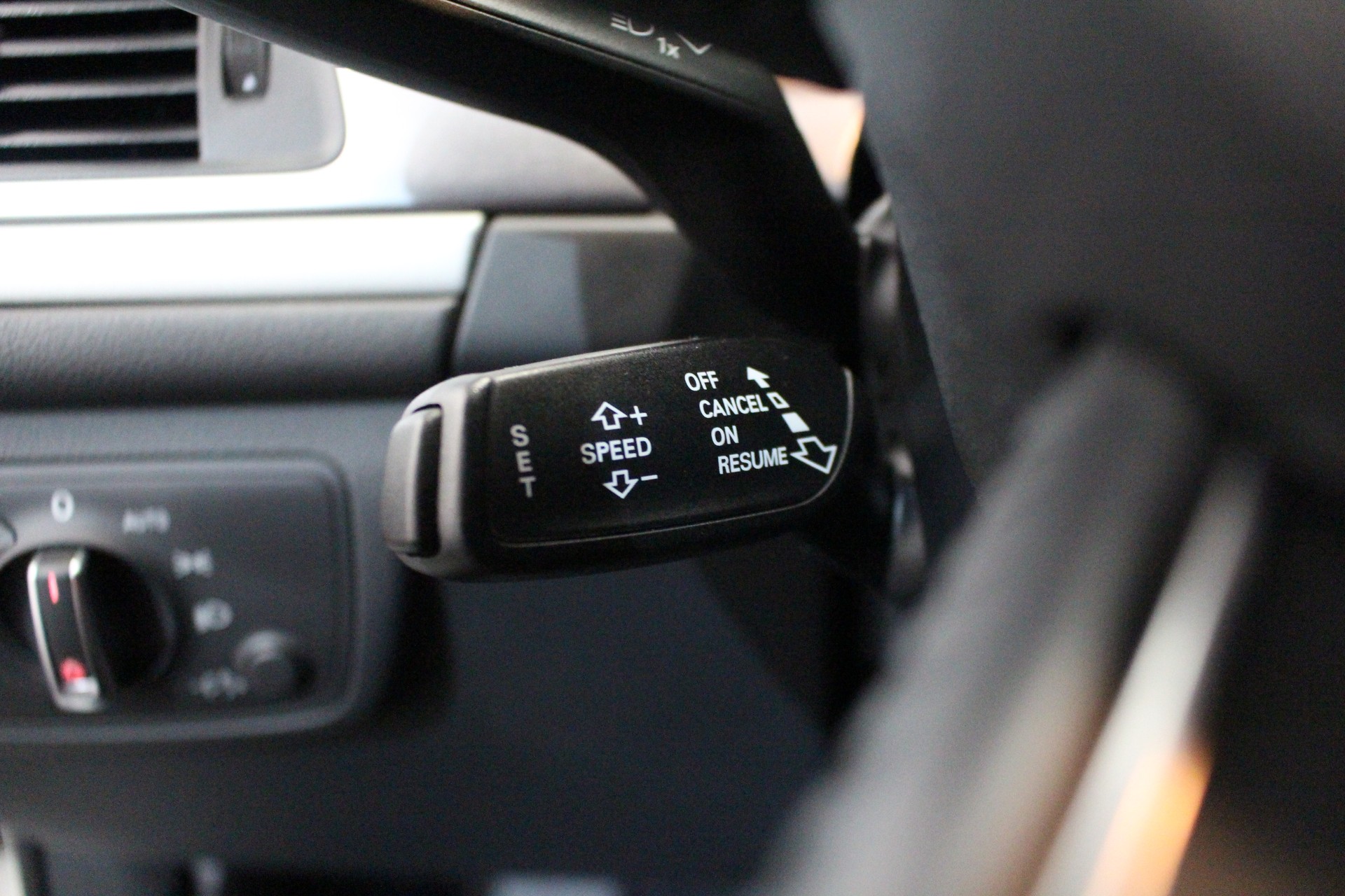 AUDI A6 Avant 2.0 TFSI M-Tronic-image-14