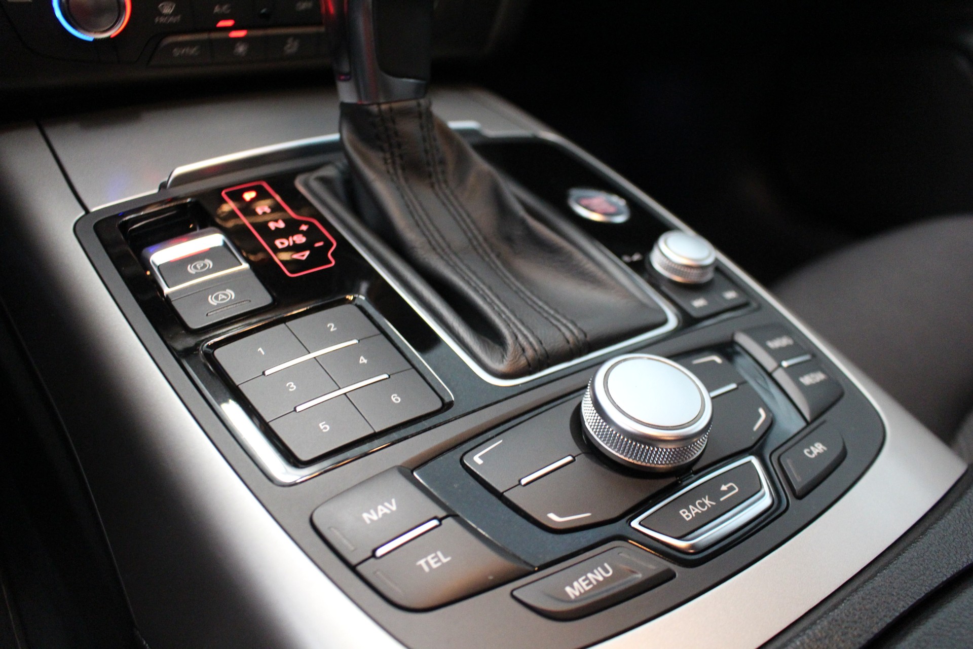 AUDI A6 Avant 2.0 TFSI M-Tronic-image-19