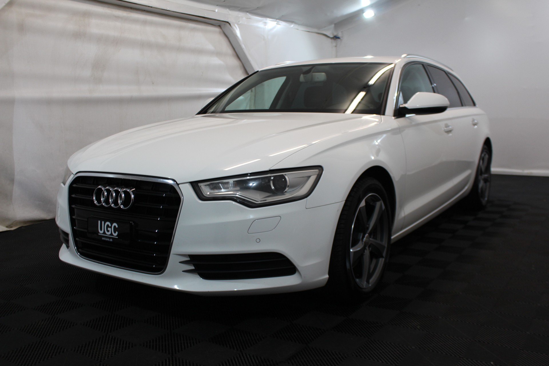 AUDI A6 Avant 2.0 TFSI M-Tronic-showroom-element-2