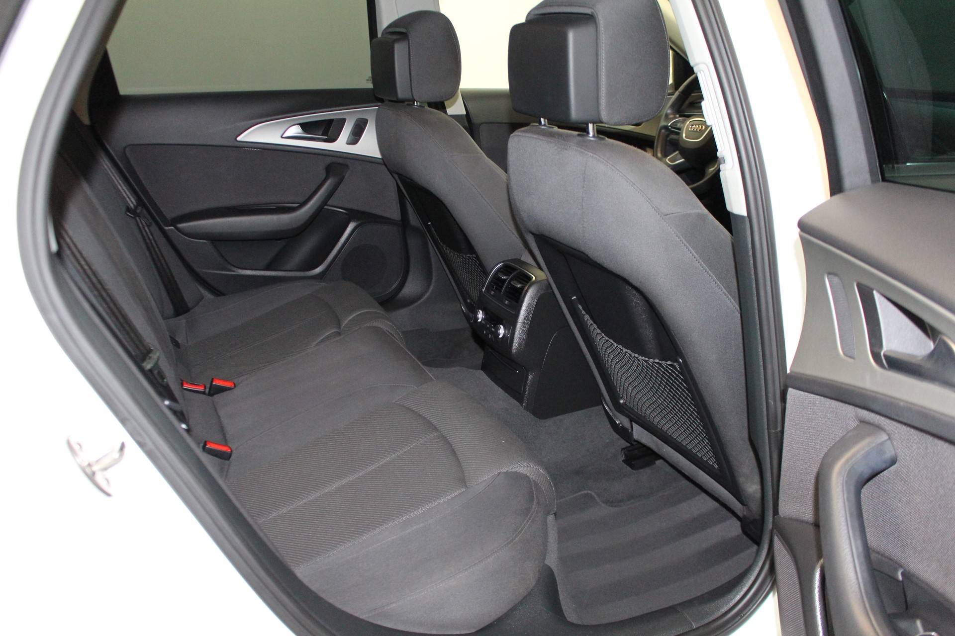 AUDI A6 Avant 2.0 TFSI M-Tronic-image-9