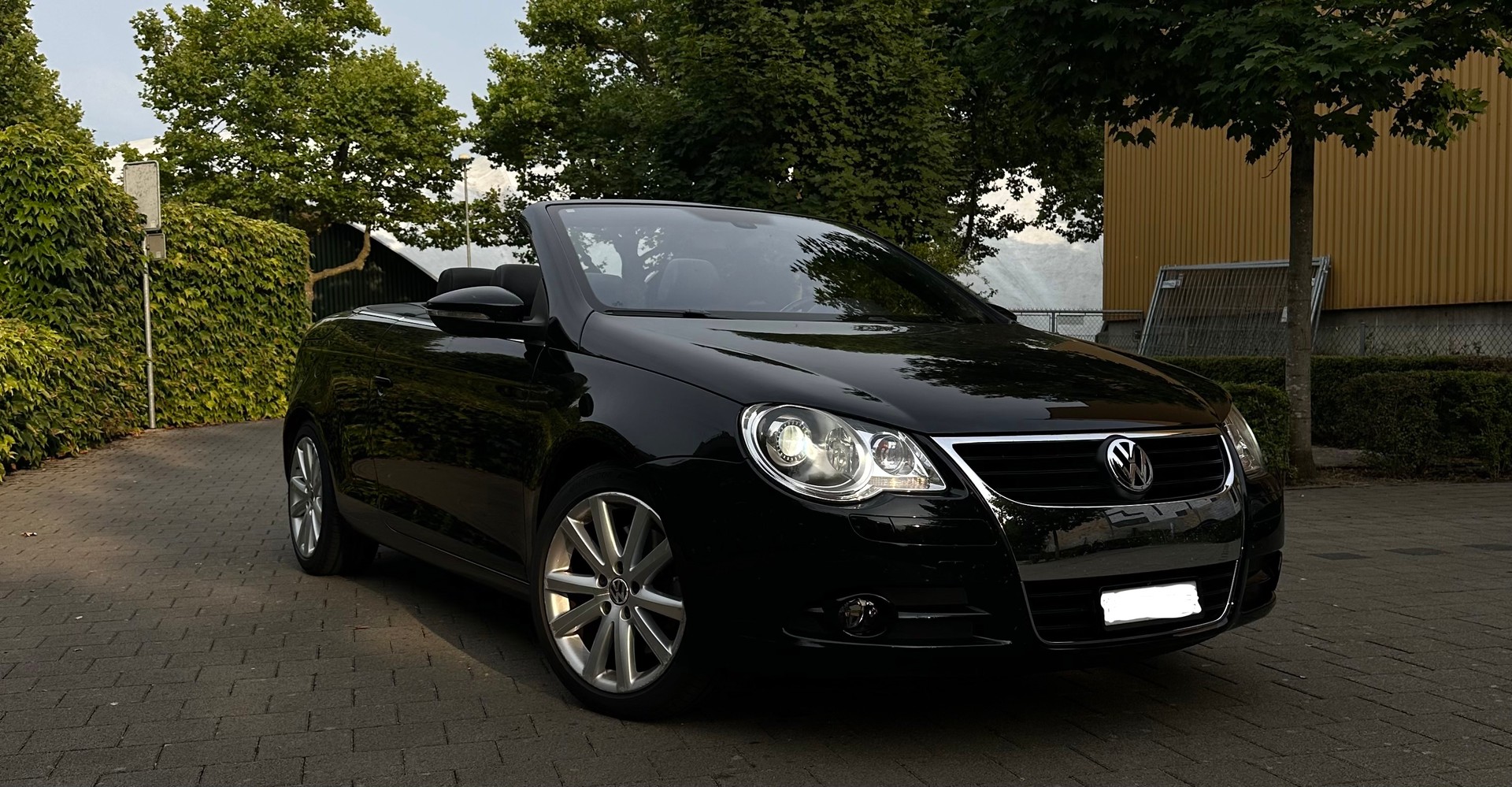 VW 2.0 210 TSI White Night DSG-image-1