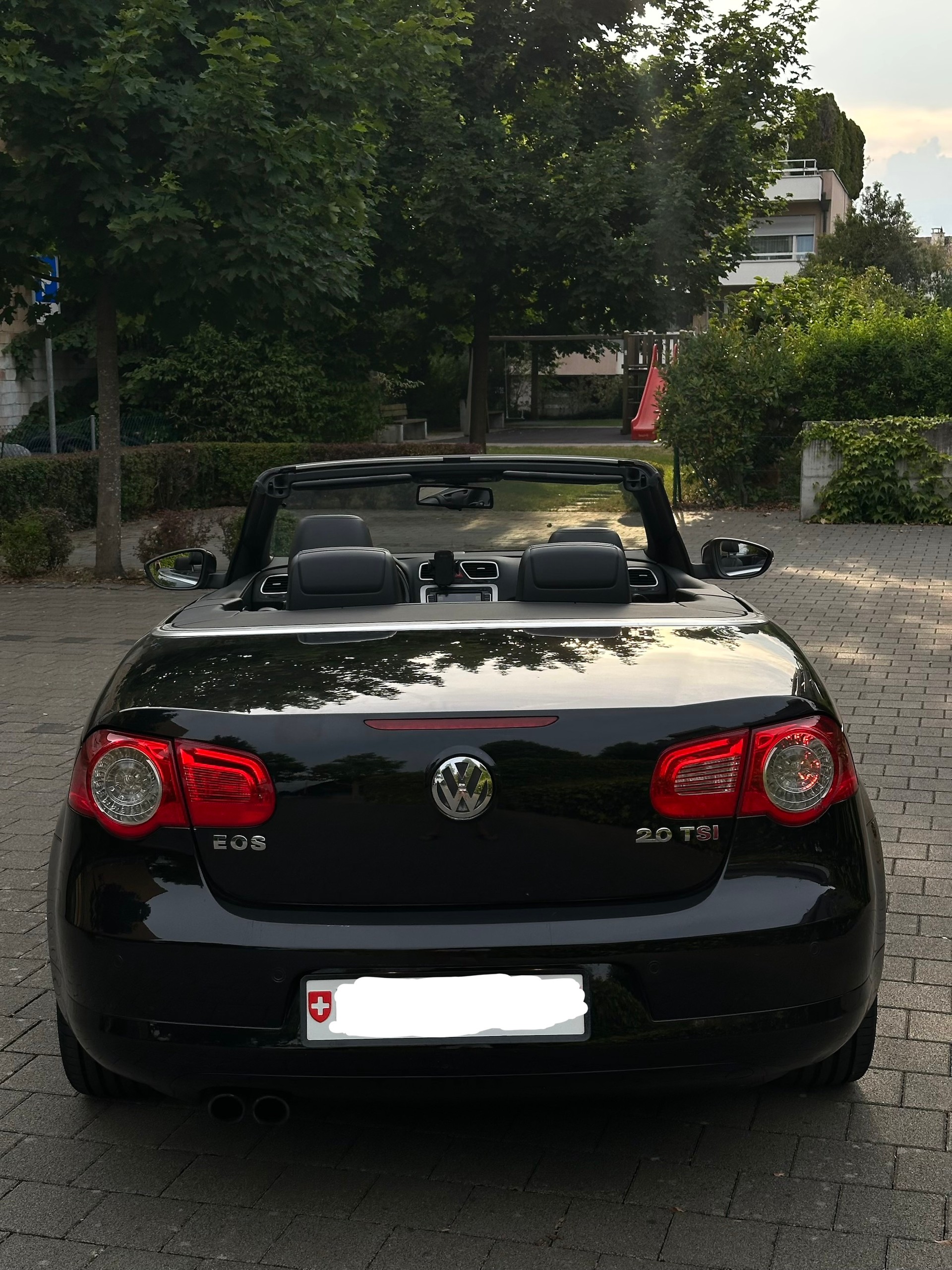 VW 2.0 210 TSI White Night DSG-image-2